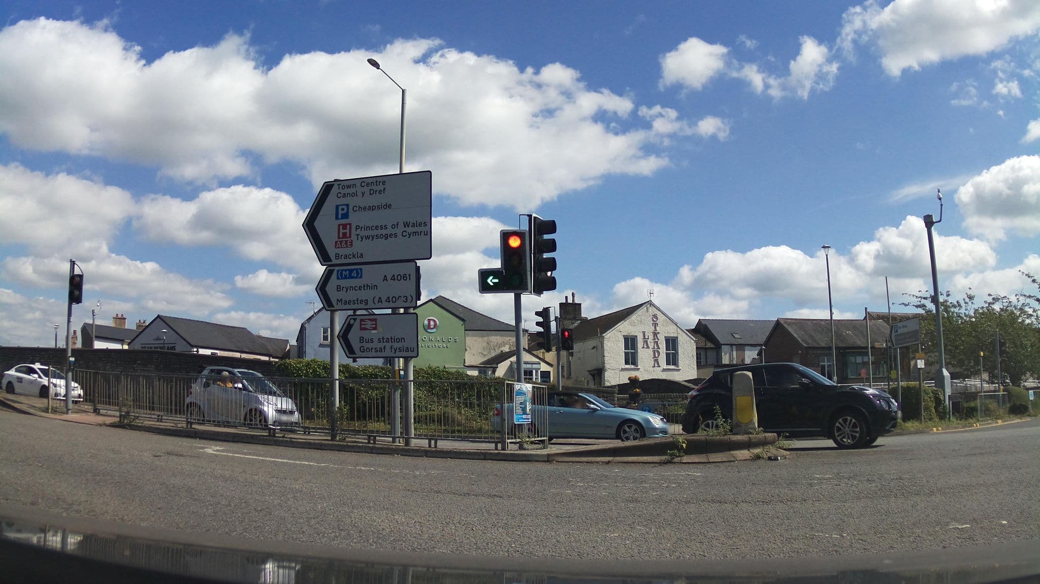 Street view near Flat 4 Taffys Tavern, Bridgend — © southglos (CC BY-SA · Mapillary)