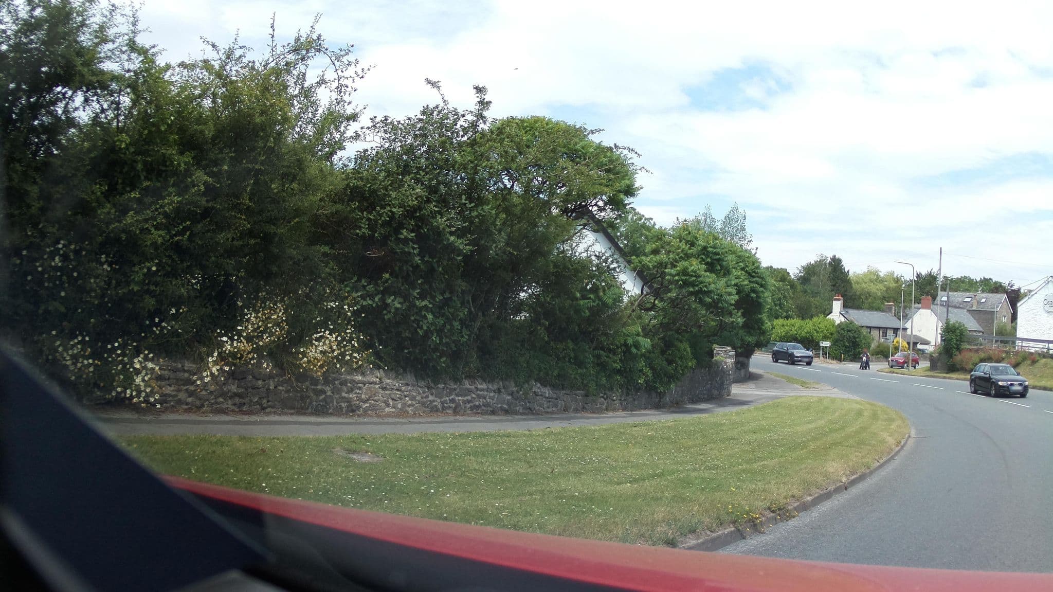 Street view near Ewenny Farm Guest House, Bridgend — © southglos (CC BY-SA · Mapillary)