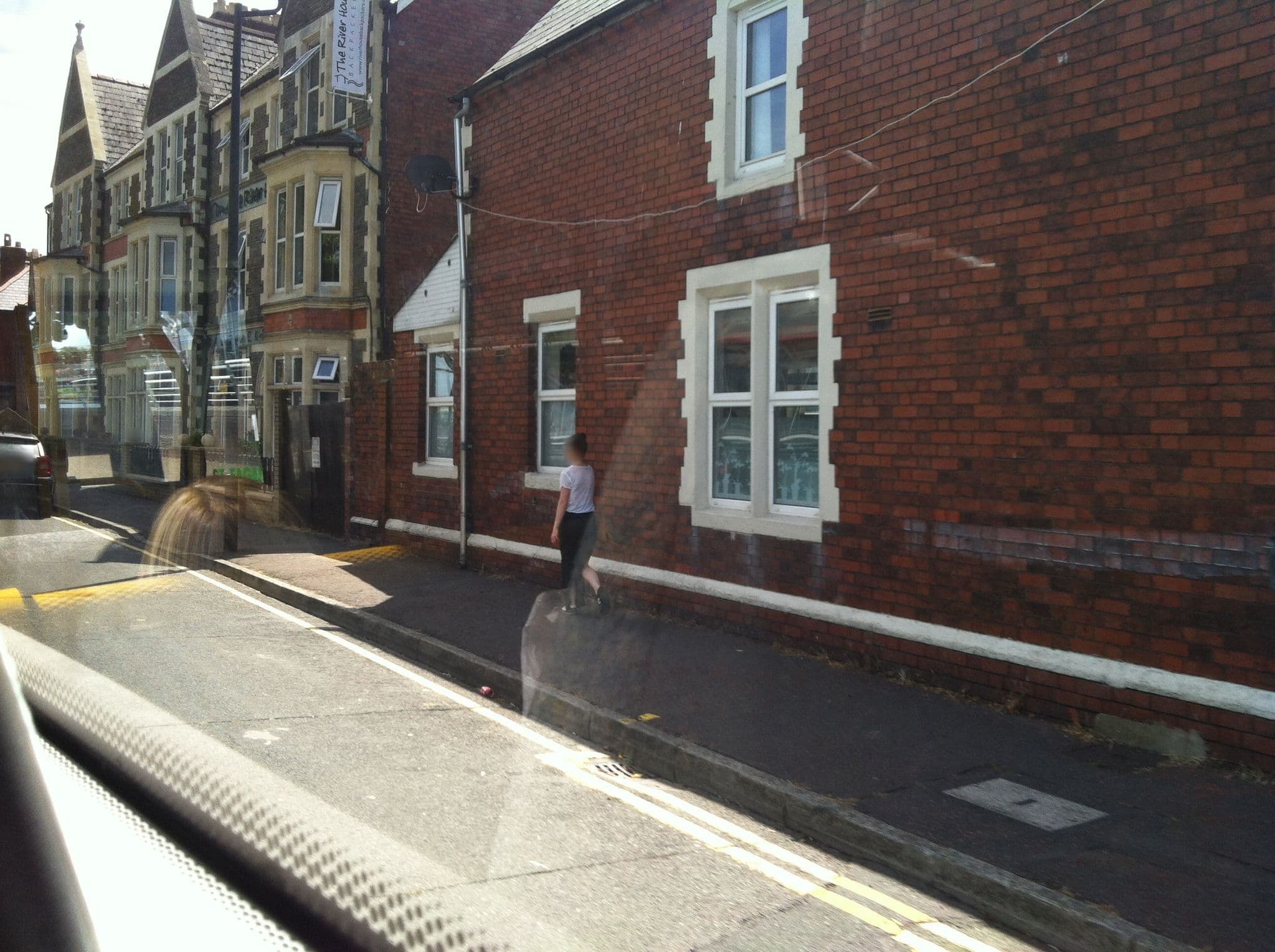 Street view near The River House, Cardiff — © miguel_andrade (CC BY-SA · Mapillary)