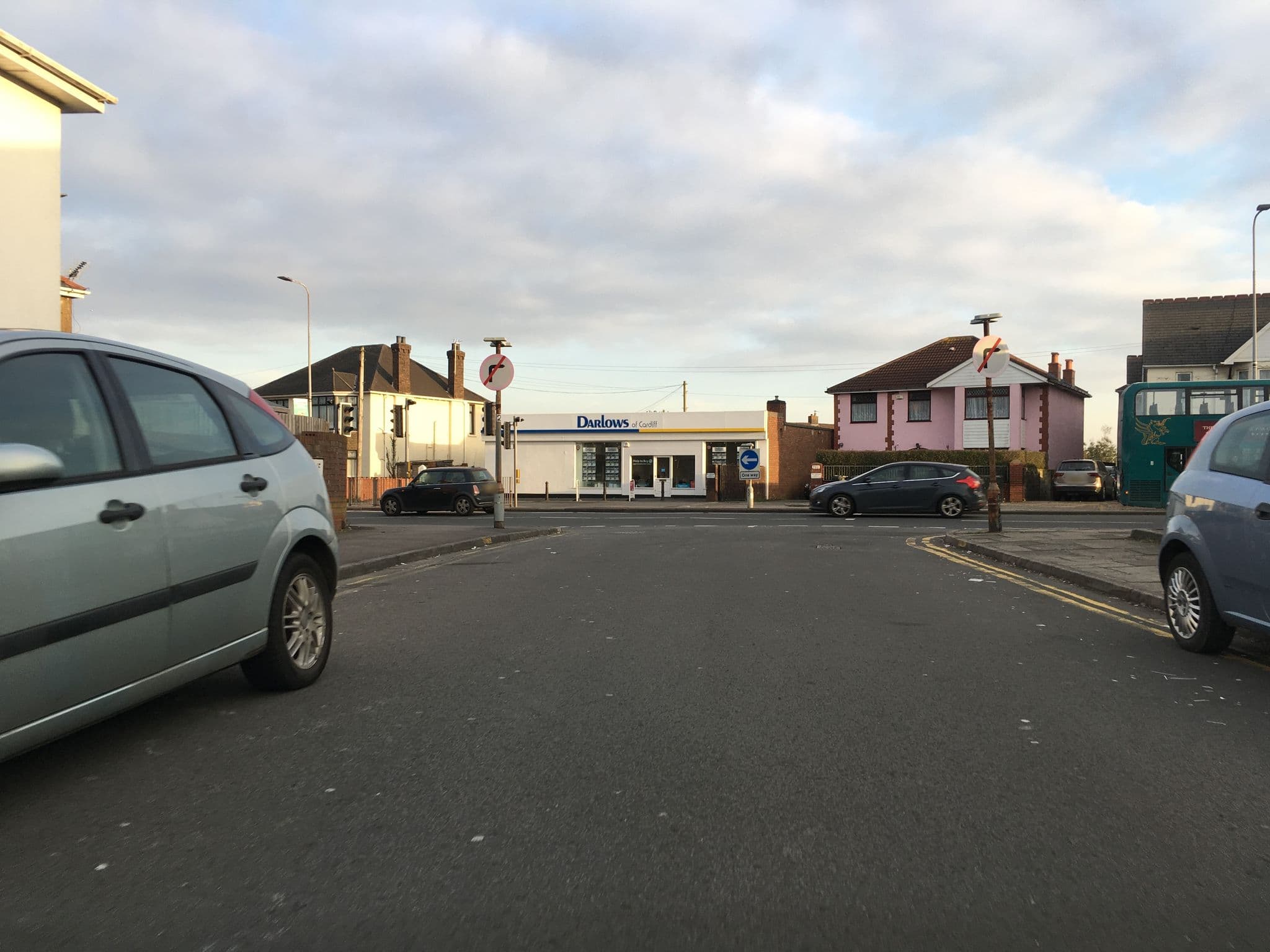 Street view near Castleton Bed and Breakfast, Cardiff — © southglos (CC BY-SA · Mapillary)