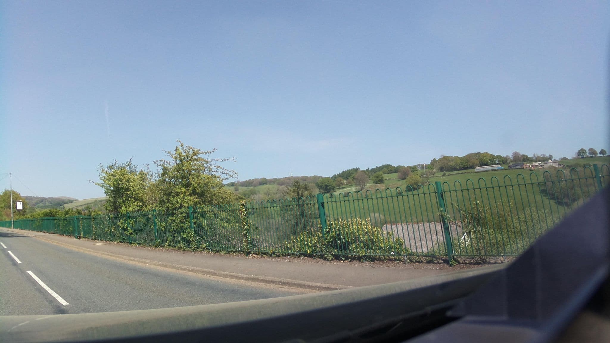 Street view near Sirhowy Arms Hotel, Blackwood — © southglos (CC BY-SA · Mapillary)