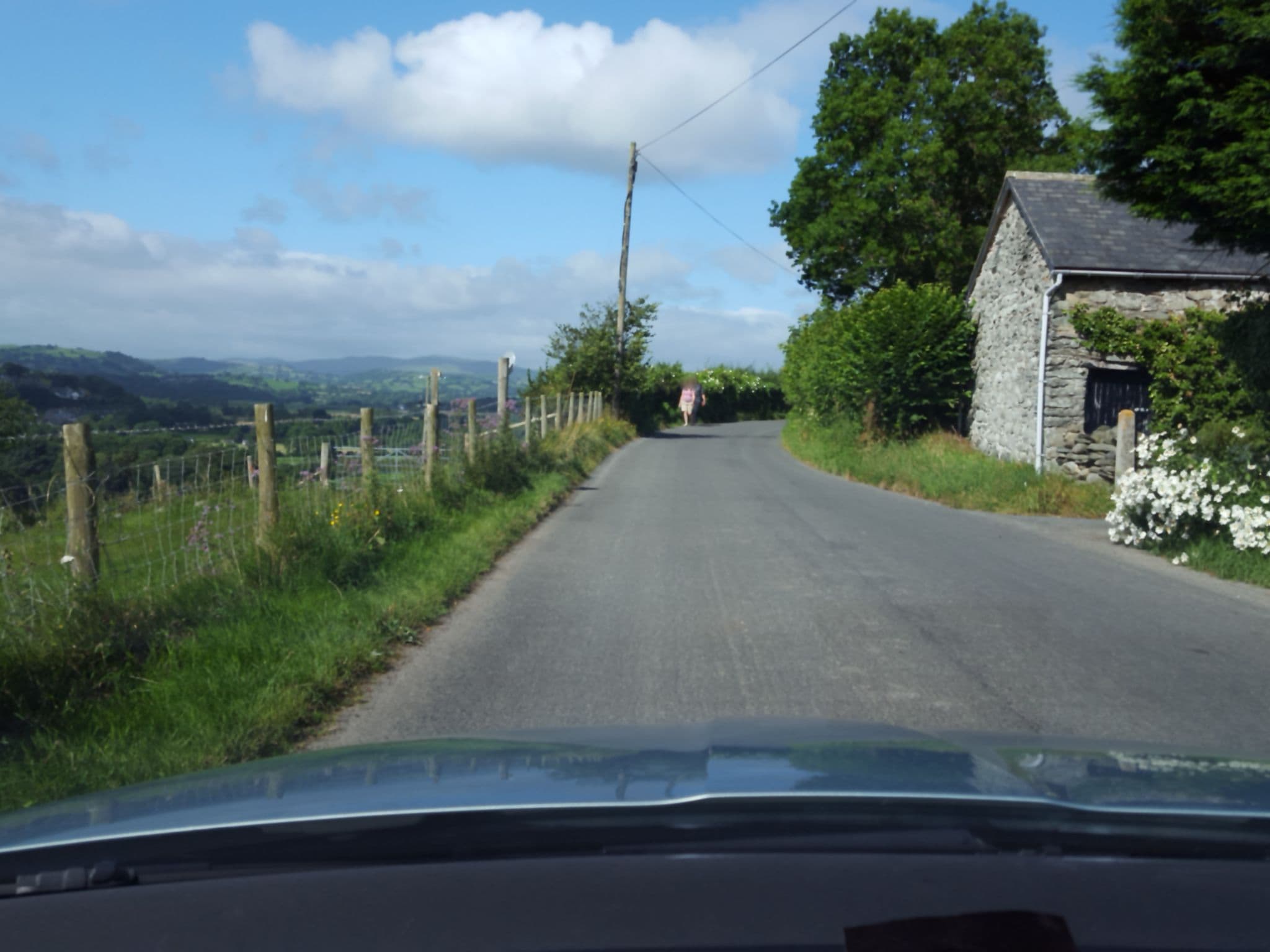Street view near Bryn Meirion, Llangollen — © hobgoblin (CC BY-SA · Mapillary)