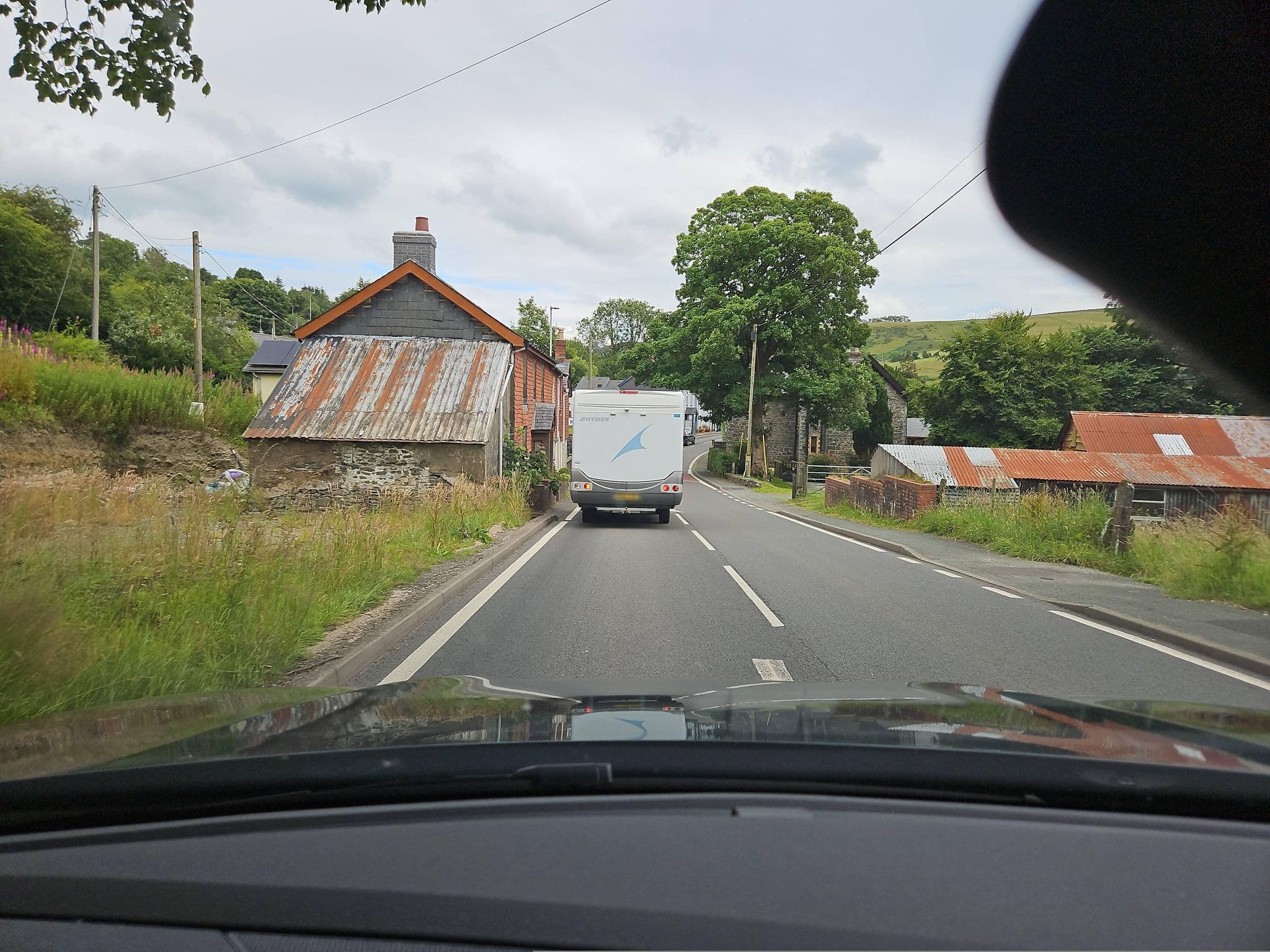 Street view near The Black Lion Hotel, Llanidloes — © toho (CC BY-SA · Mapillary)