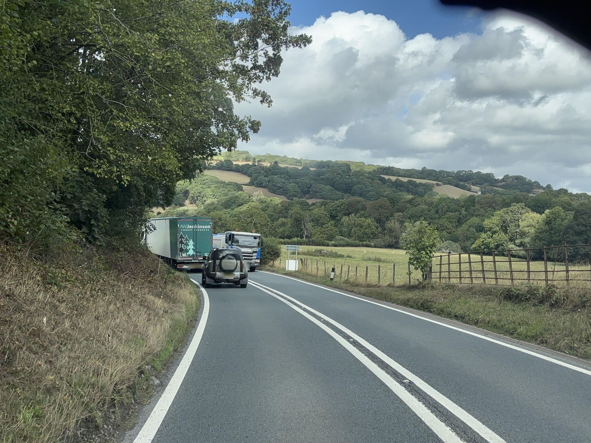 Street view near Chapel House Cottage, Builth Wells — © swinetown (CC BY-SA · Mapillary)