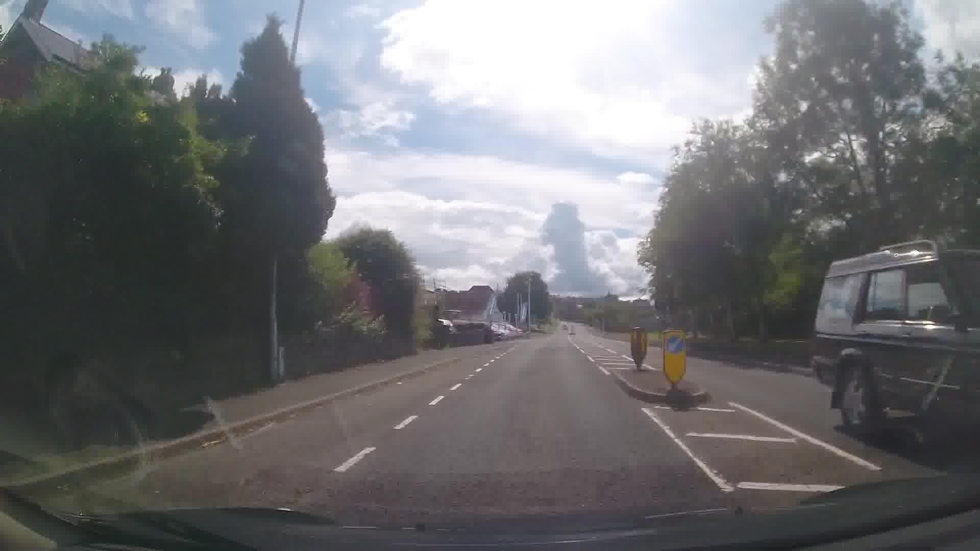 Street view near Bryn Thomas Lodges, Llandrindod Wells — © trigpoint (CC BY-SA · Mapillary)