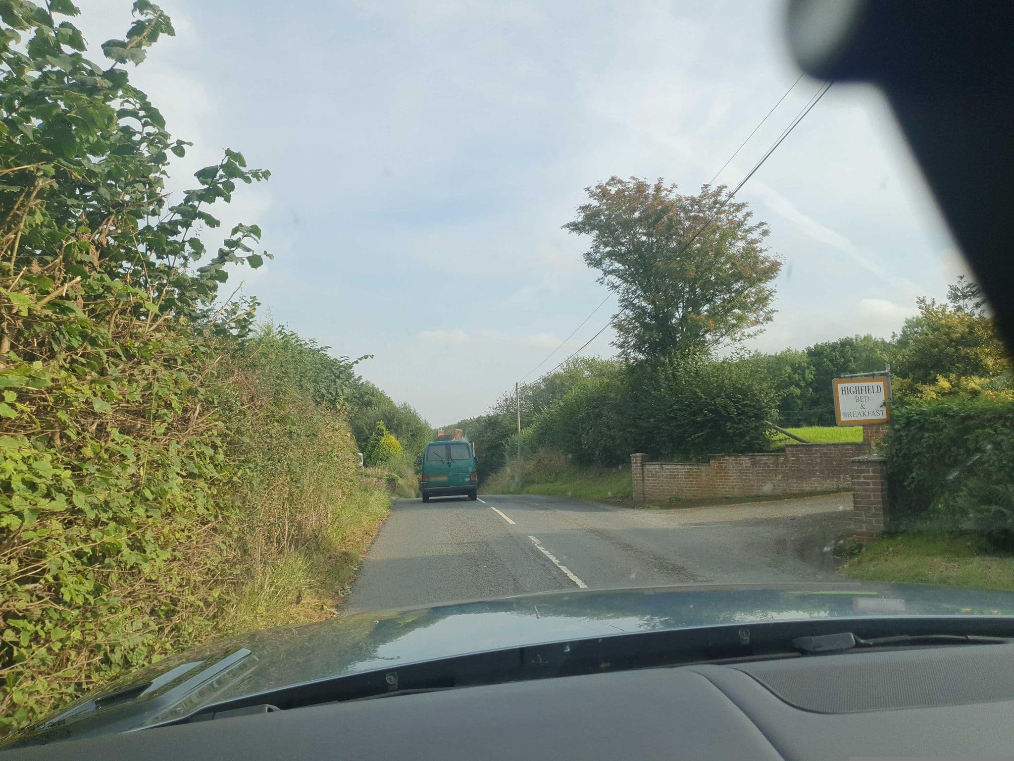 Street view near Jones D R & E a, Kington — © russmcd (CC BY-SA · Mapillary)