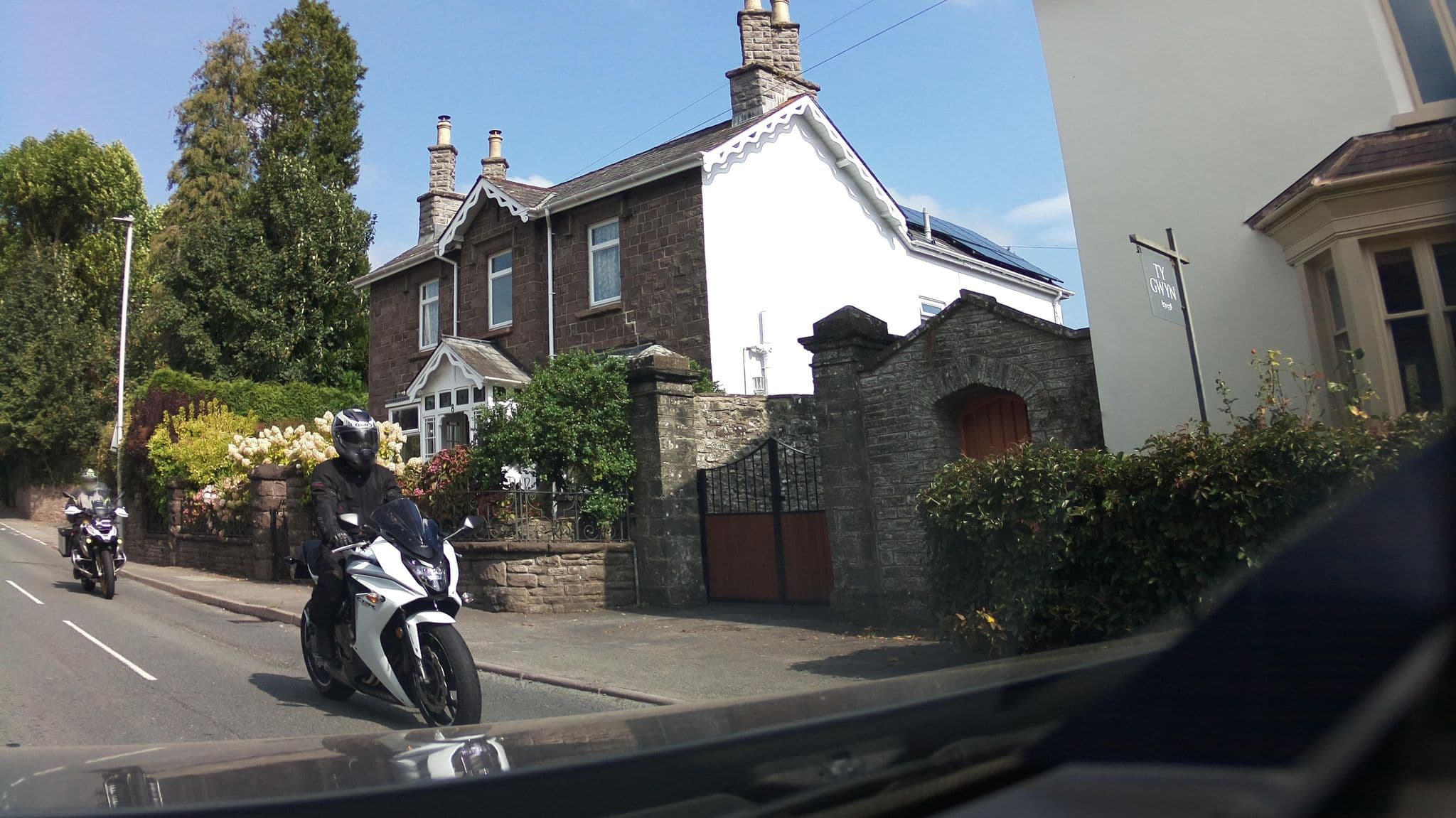 Street view near The Manor Hotel Crickhowell, Crickhowell — © southglos (CC BY-SA · Mapillary)