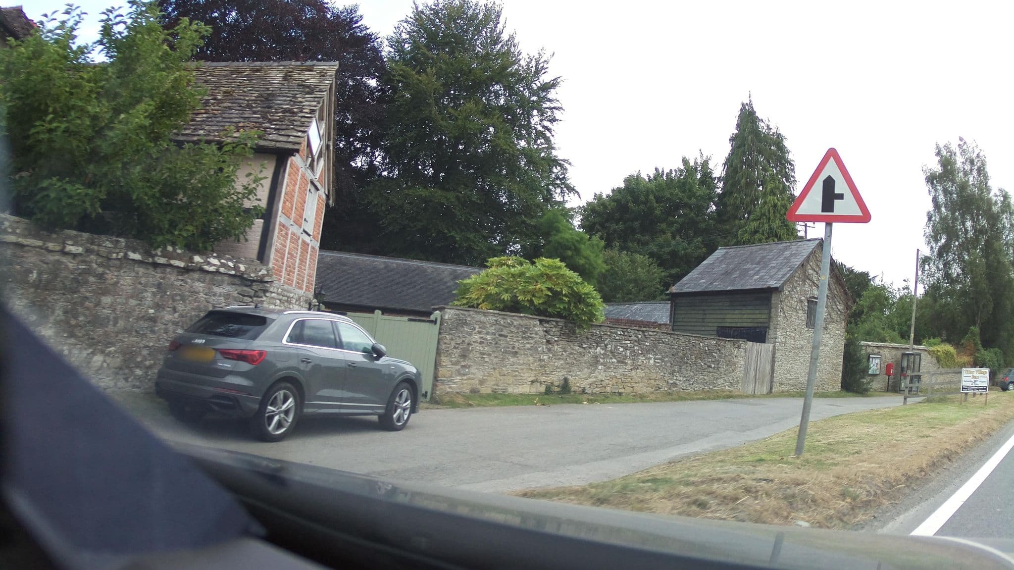 Street view near Vicarage at Titley, Presteigne — © southglos (CC BY-SA · Mapillary)