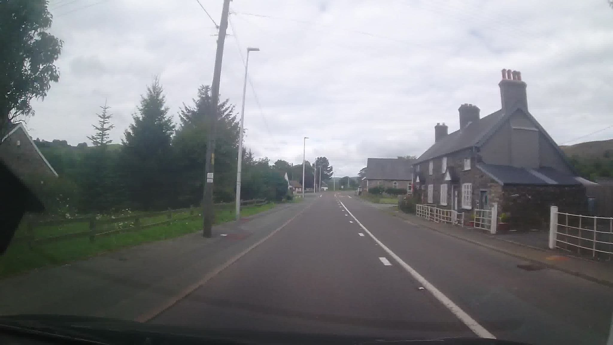 Street view near Derwen Deg Guest House, Llanfair Caereinion — © trigpoint (CC BY-SA · Mapillary)