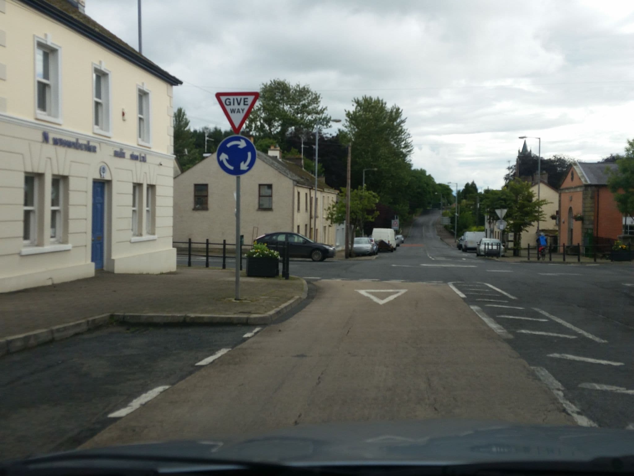 Street view near Lanesborough Arms, Lisnaskea — © mcda (CC BY-SA · Mapillary)