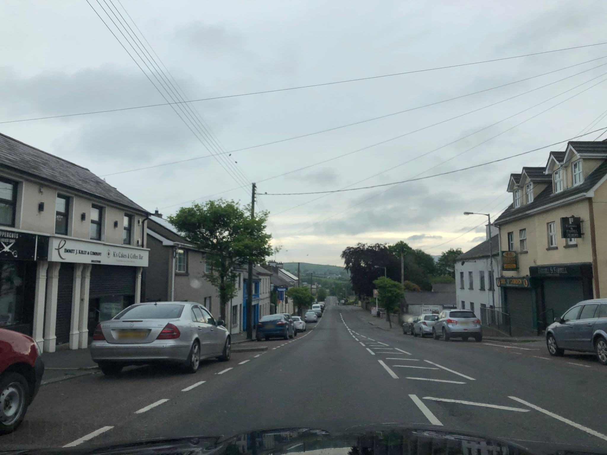 Street view near Hilltown Hotel, Rathfriland — © laye (CC BY-SA · Mapillary)