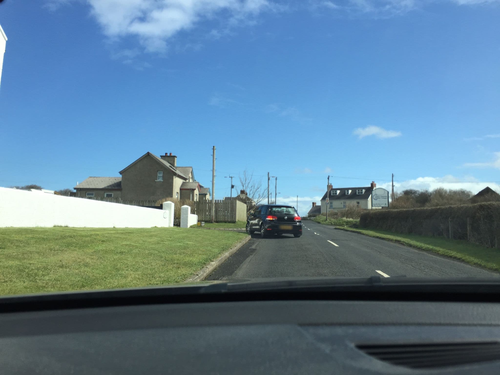 Street view near Aird Cottage, Bushmills — © mackerski (CC BY-SA · Mapillary)