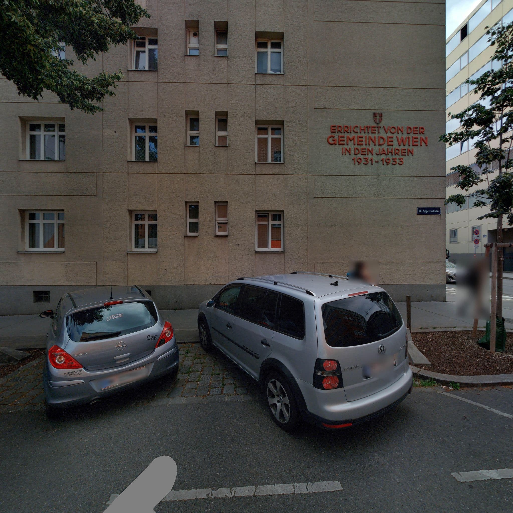 Street view near Hotel Simm's, Simmering — © eliasgander (CC BY-SA · Mapillary)