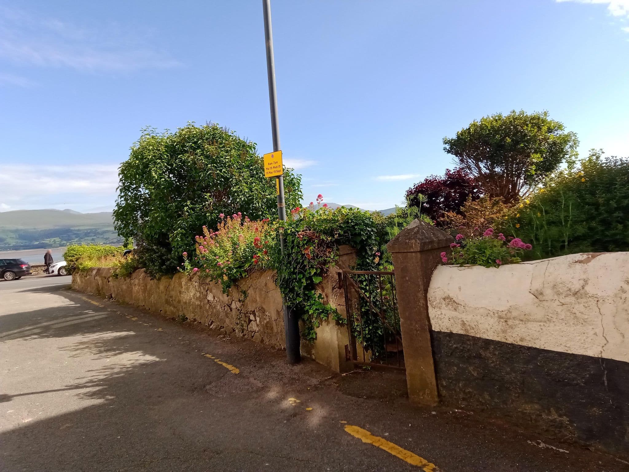 Street view near Chapter 2 Coffee Shop, Beaumaris — © annekaro (CC BY-SA · Mapillary)