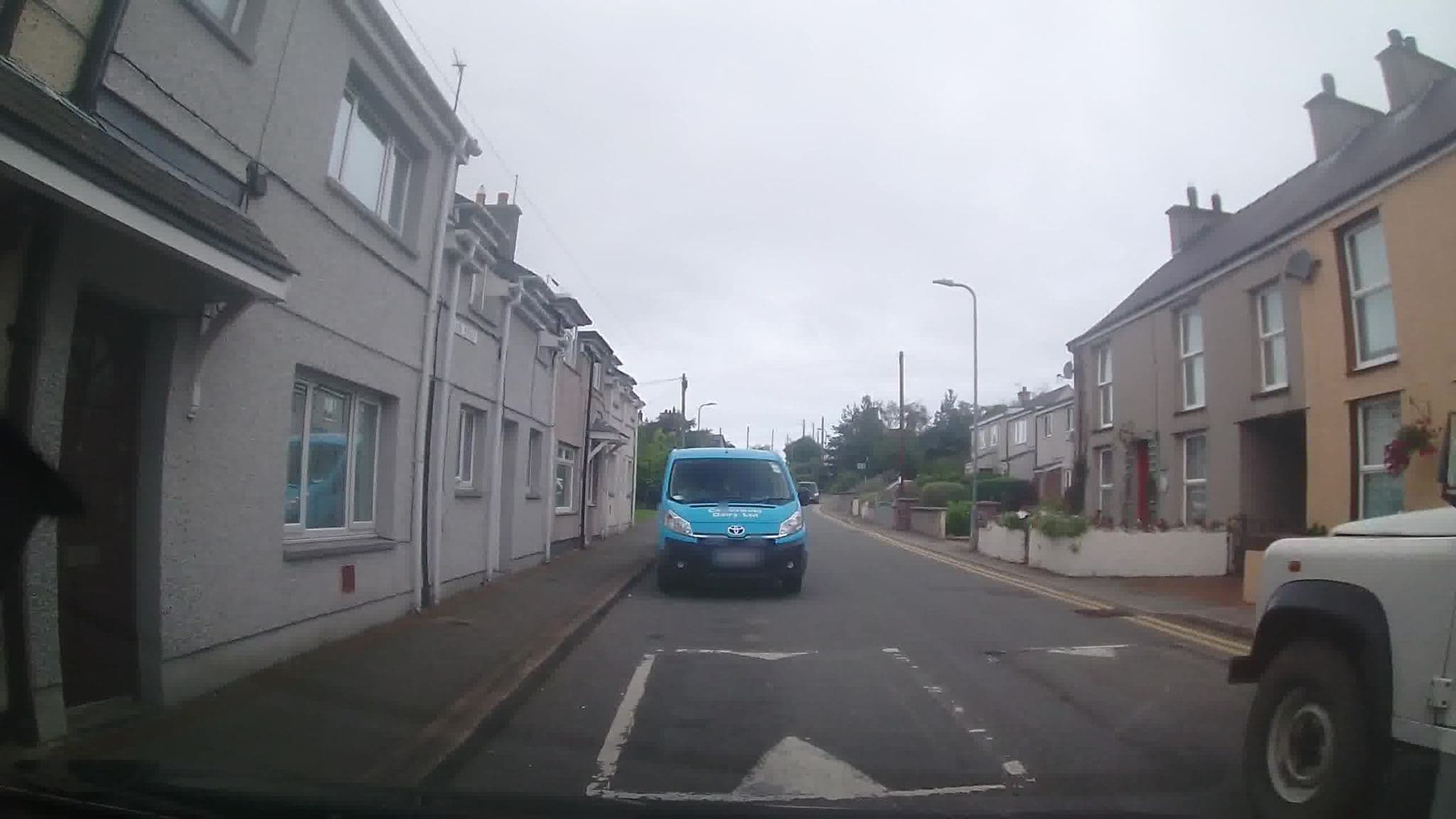 Street view near Pen Llyn & Pen Lon, Caernarfon — © trigpoint (CC BY-SA · Mapillary)