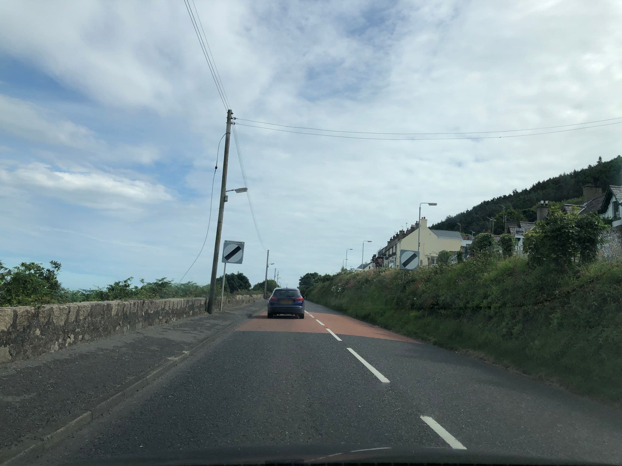 Street view near Slieve Donard Cottage, Newcastle — © laye (CC BY-SA · Mapillary)