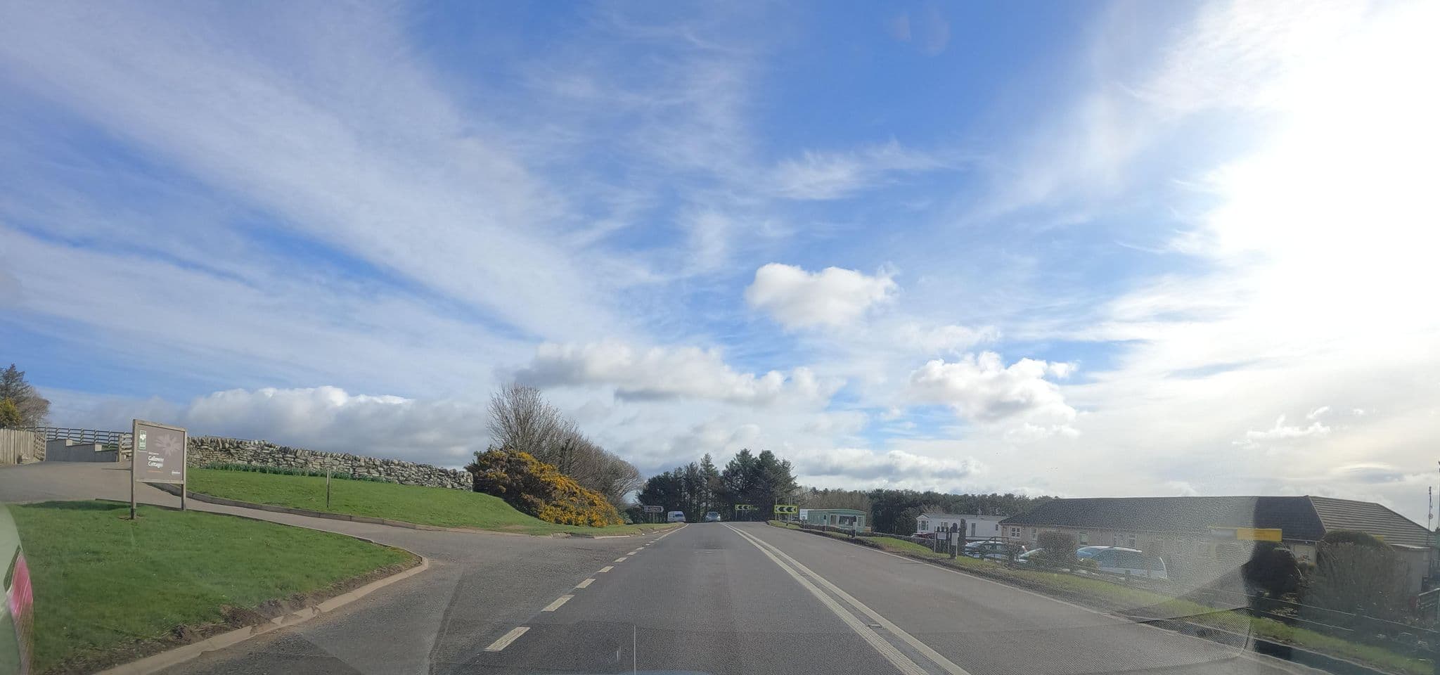 Street view near Auchenlarie Holiday Park, Kirkcudbright — © hobgoblin (CC BY-SA · Mapillary)