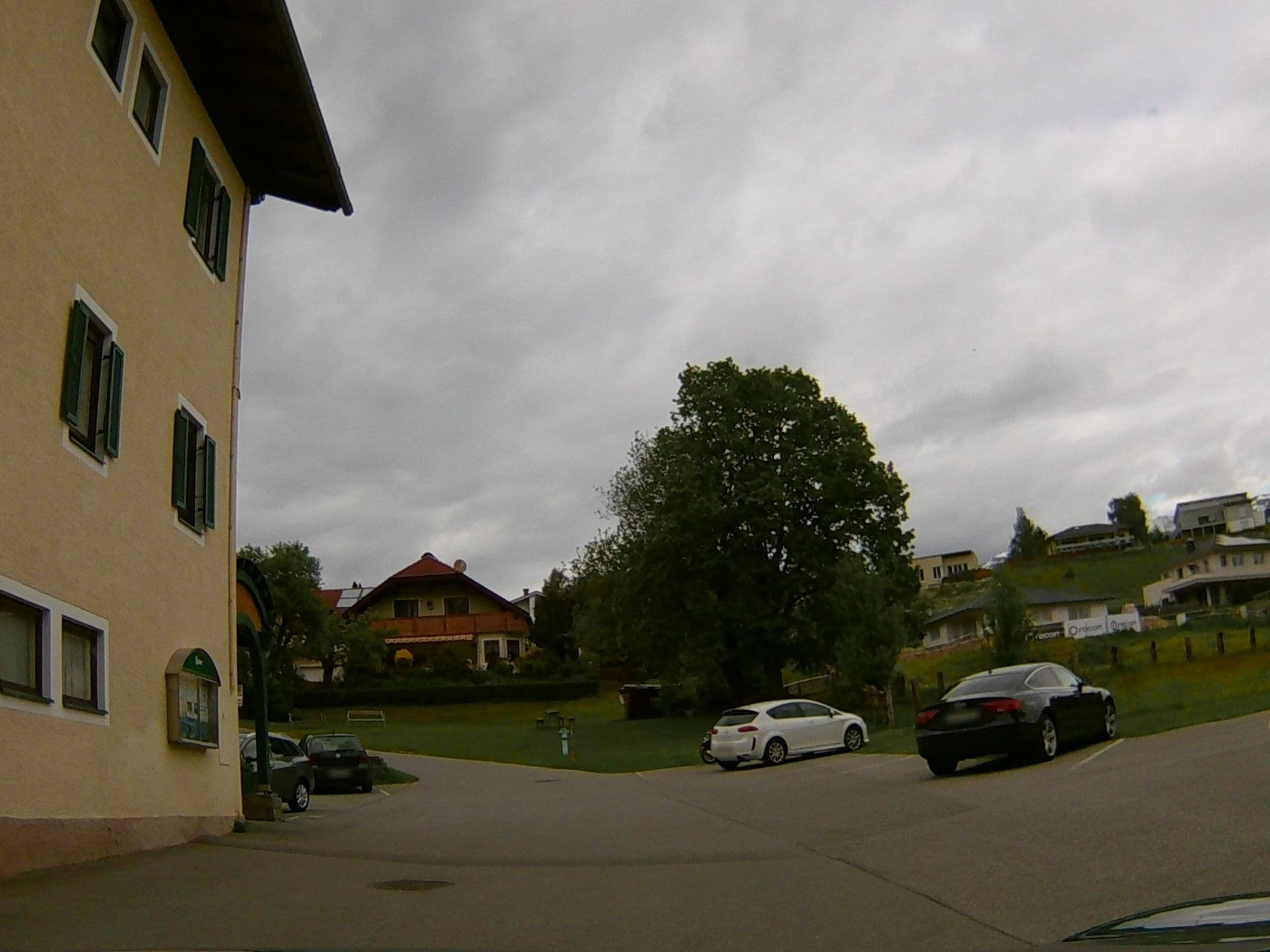 Street view near Landhof Simeter, Spittal an der Drau — © oferi (CC BY-SA · Mapillary)