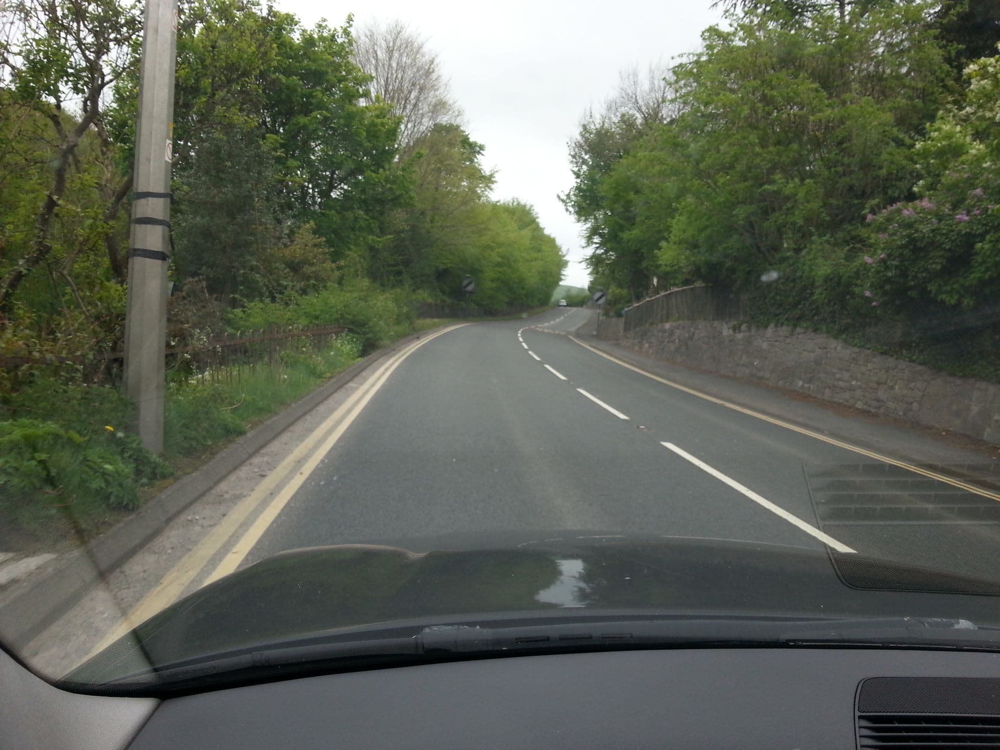 Street view near Mill Cottage, Mold — © thingomy (CC BY-SA · Mapillary)