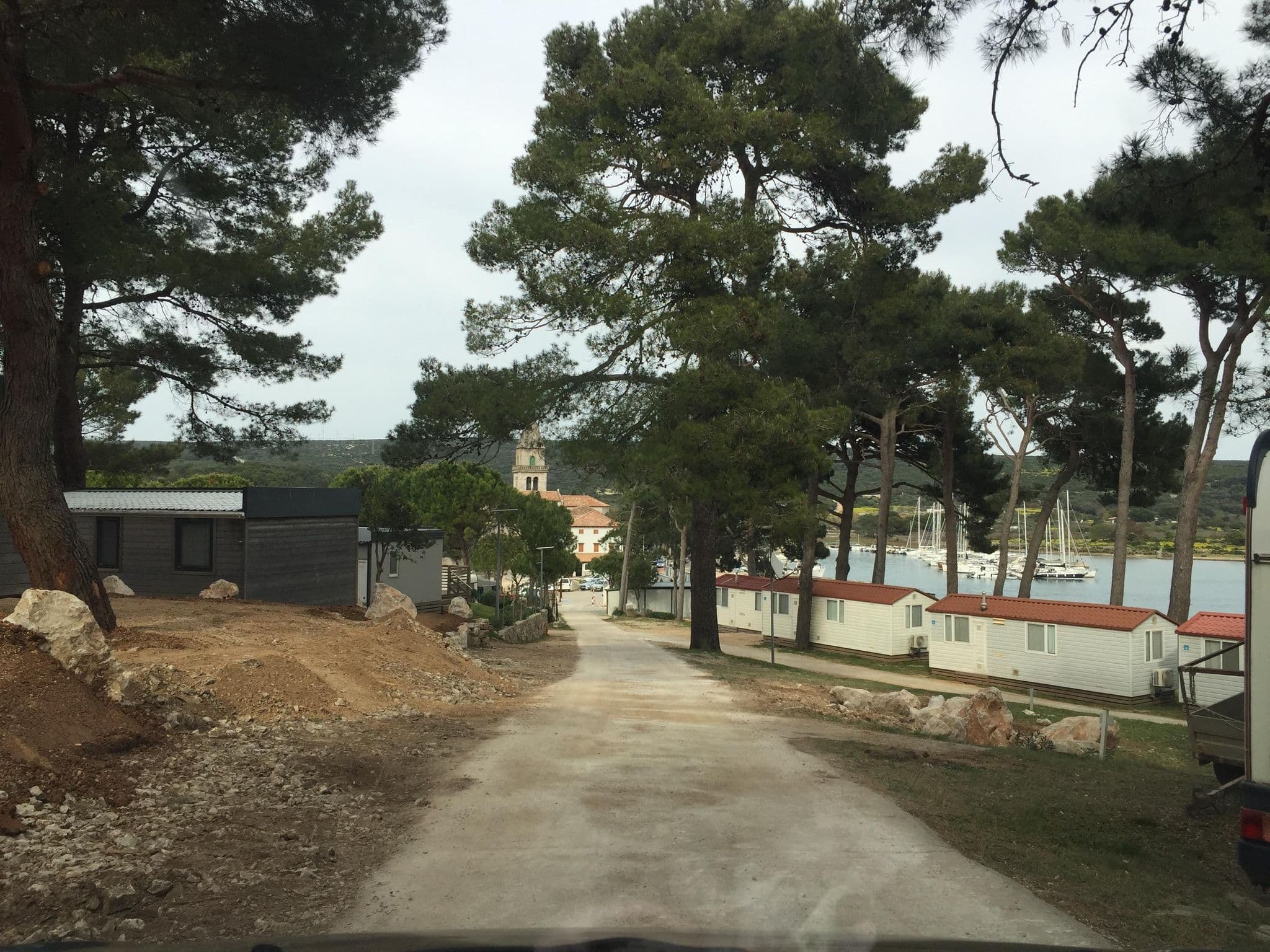 Street view near Autokamp Preko Mosta, Mali Lošinj — © igorzo (CC BY-SA · Mapillary)