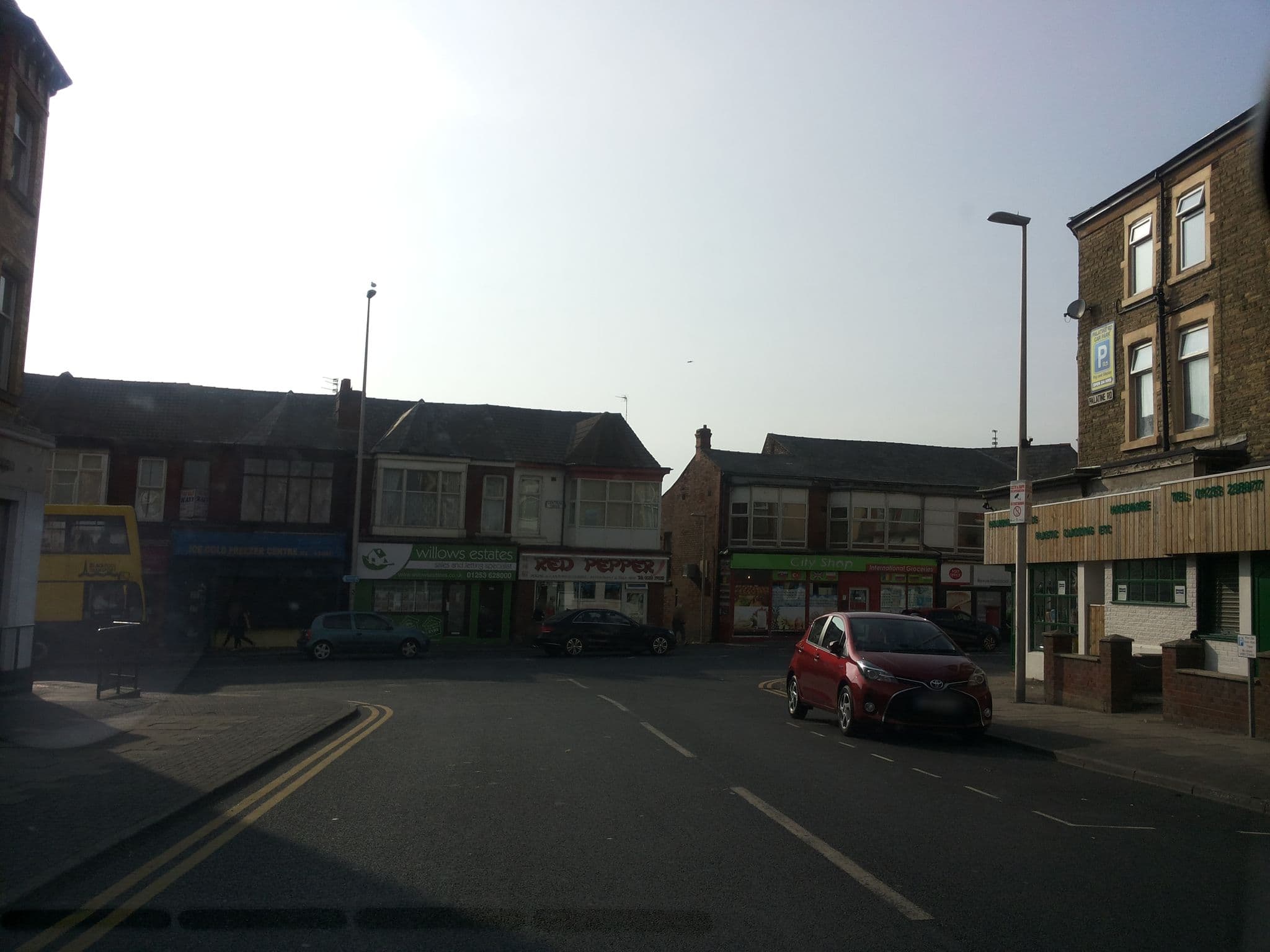 Street view near Wortley Villa, Blackpool — © endszbrxns (CC BY-SA · Mapillary)