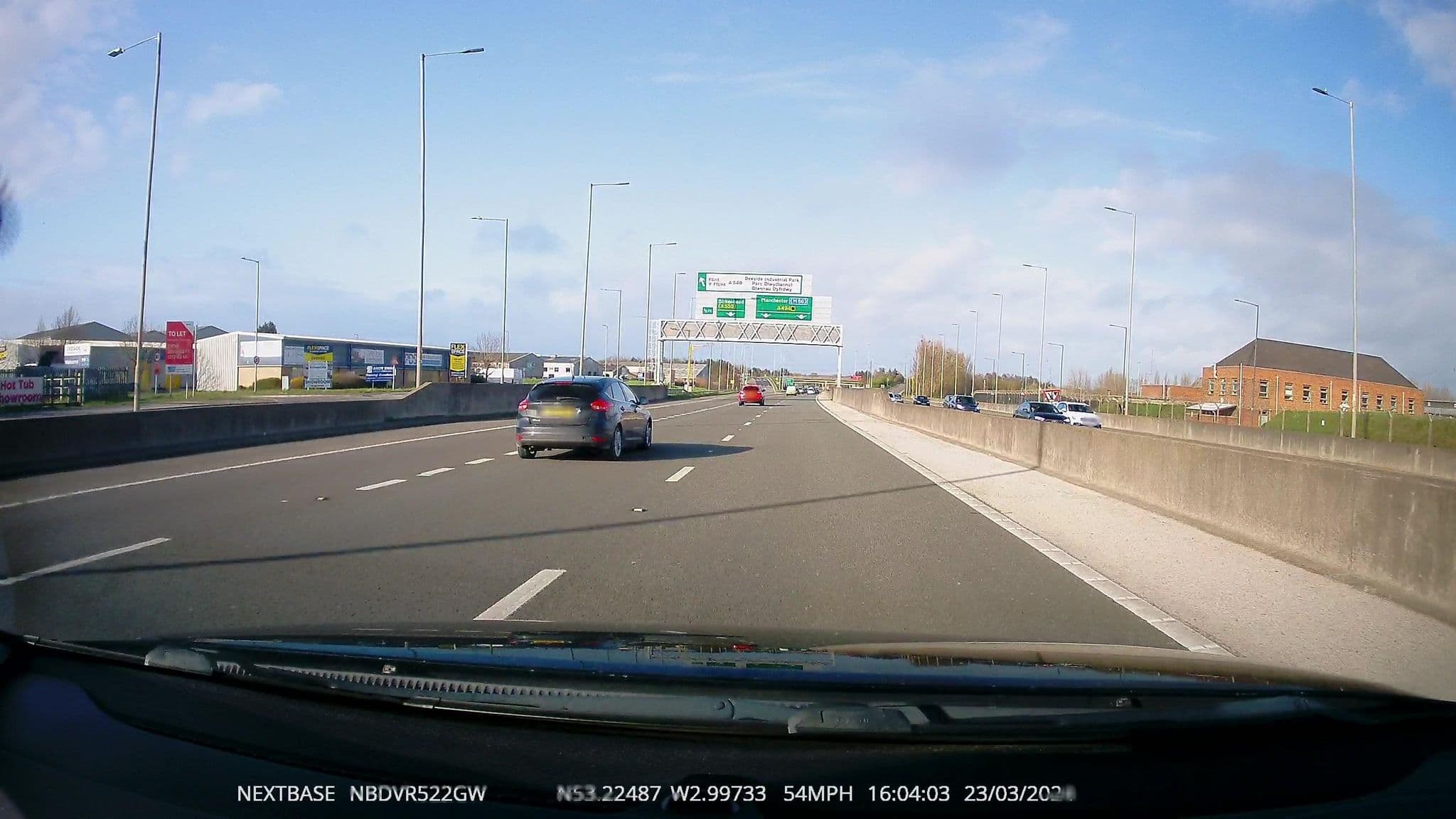 Street view near Days Hotel Chester North formerly the Gateway to Wales Hotel, Saughall — © RyanBush (CC BY-SA · Mapillary)