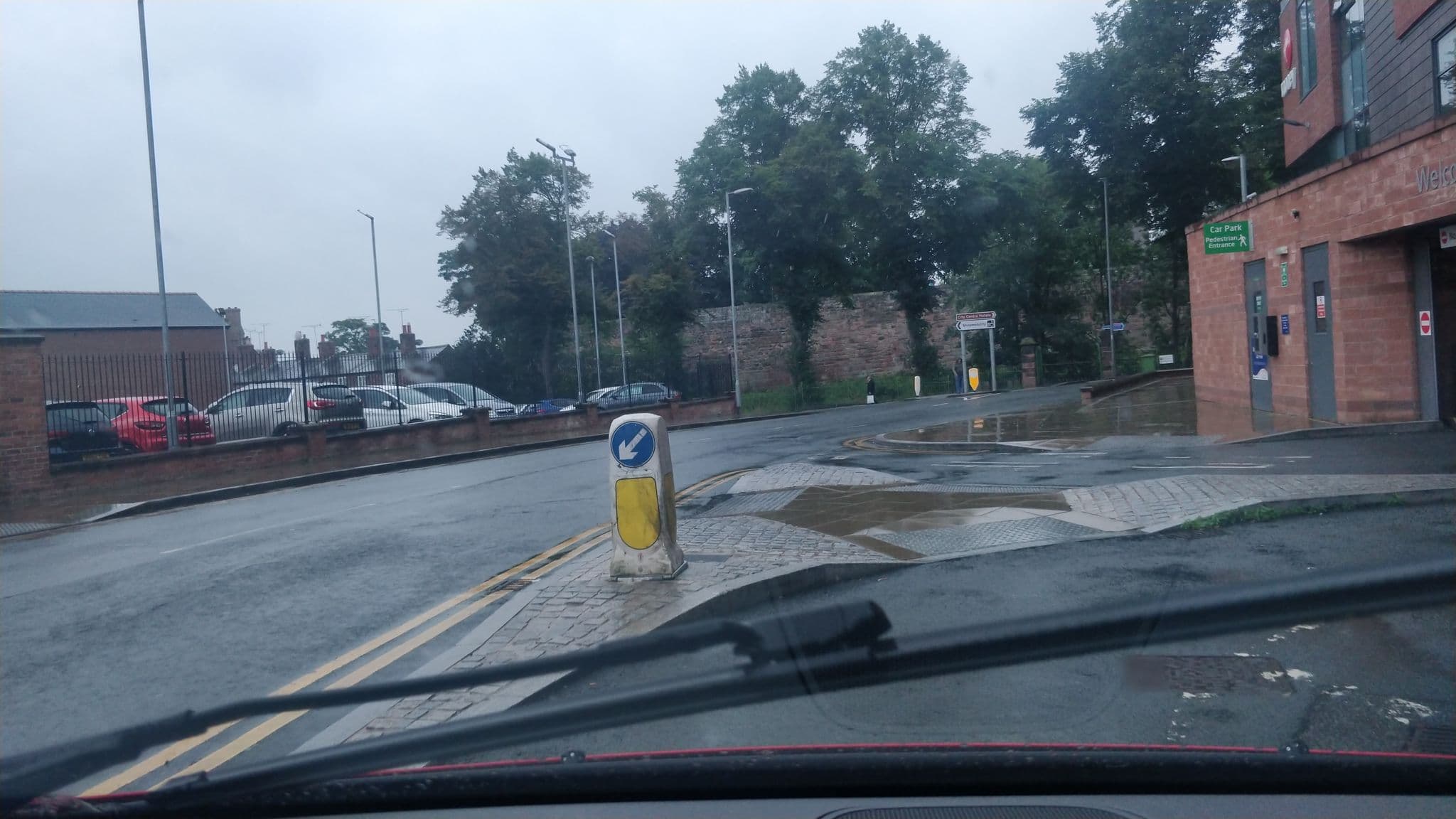 Street view near Maison Claire, Chester — © davidsong (CC BY-SA · Mapillary)