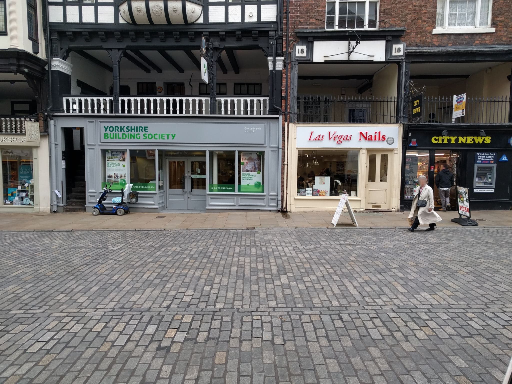 Street view near Bridge Street Apartment, Chester — © janvanbekkum (CC BY-SA · Mapillary)