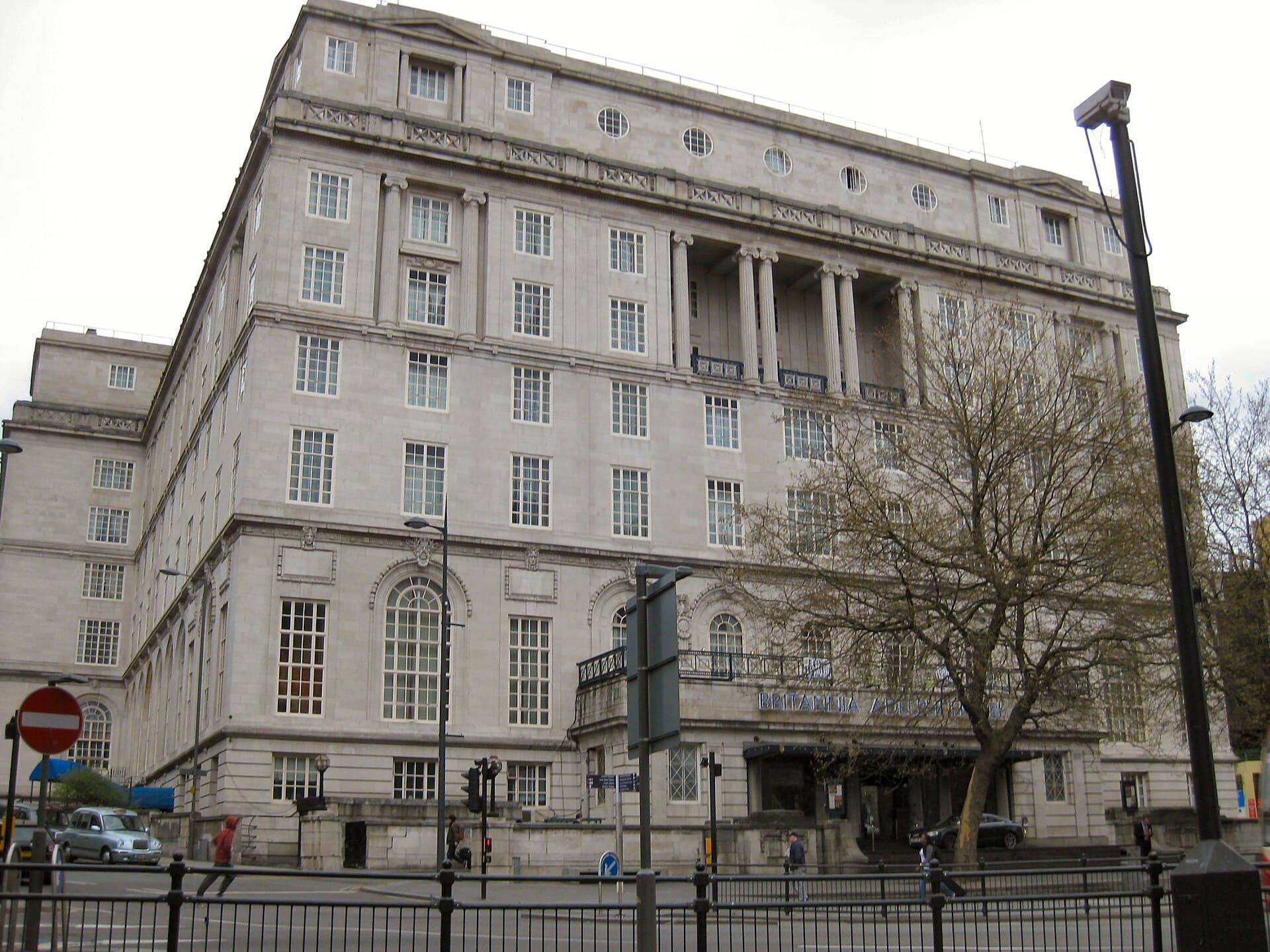 Britannia Adelphi Hotel (via Wikimedia Commons, CC0)