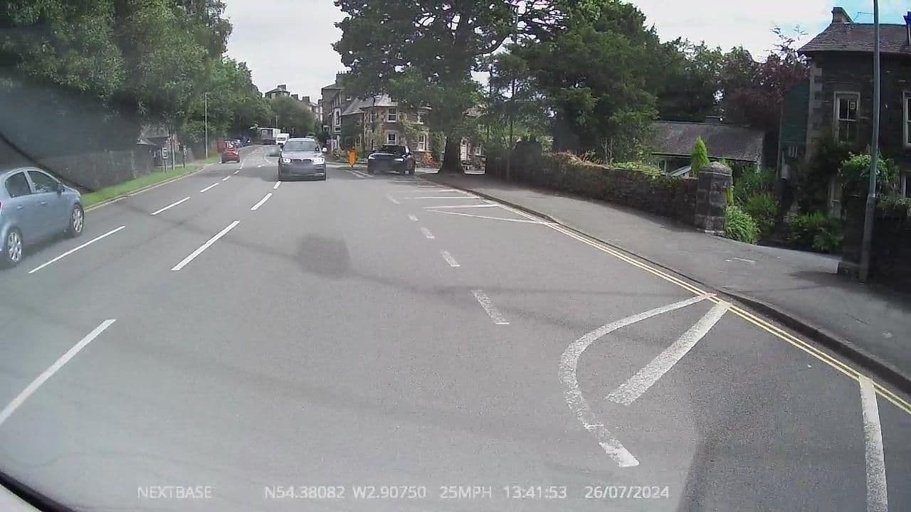 Street view near 1 School House, Windermere — © OrangeHurst97 (CC BY-SA · Mapillary)