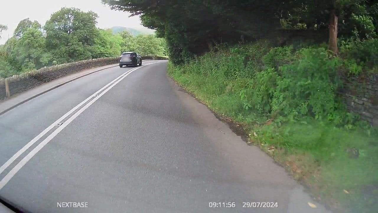 Street view near Queens Hotel, Ambleside — © OrangeHurst97 (CC BY-SA · Mapillary)