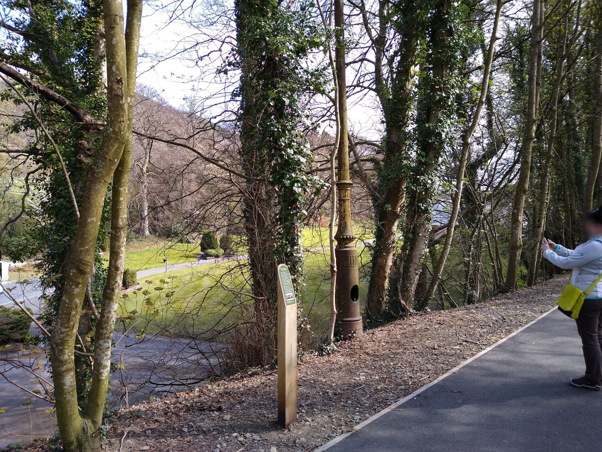 Street view near Beechings Folly, Keswick — © jethro10 (CC BY-SA · Mapillary)
