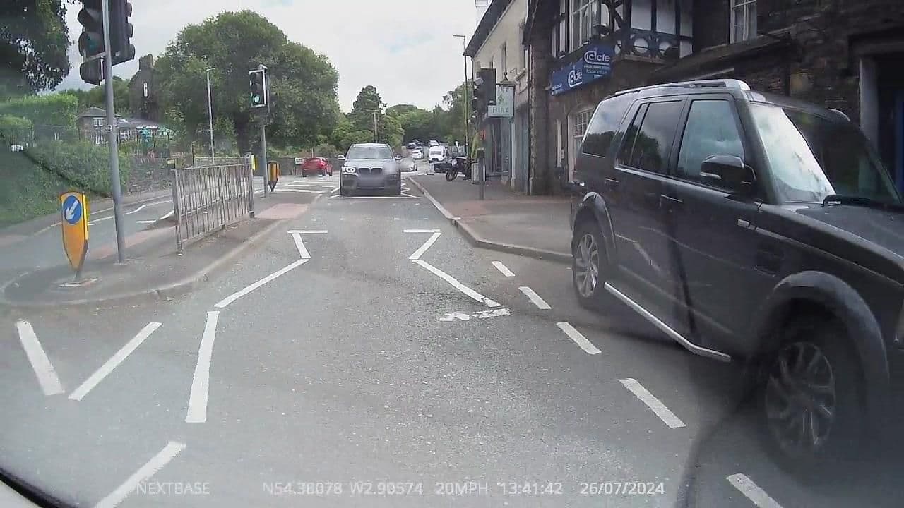 Street view near windermere guesthouse, Windermere — © OrangeHurst97 (CC BY-SA · Mapillary)