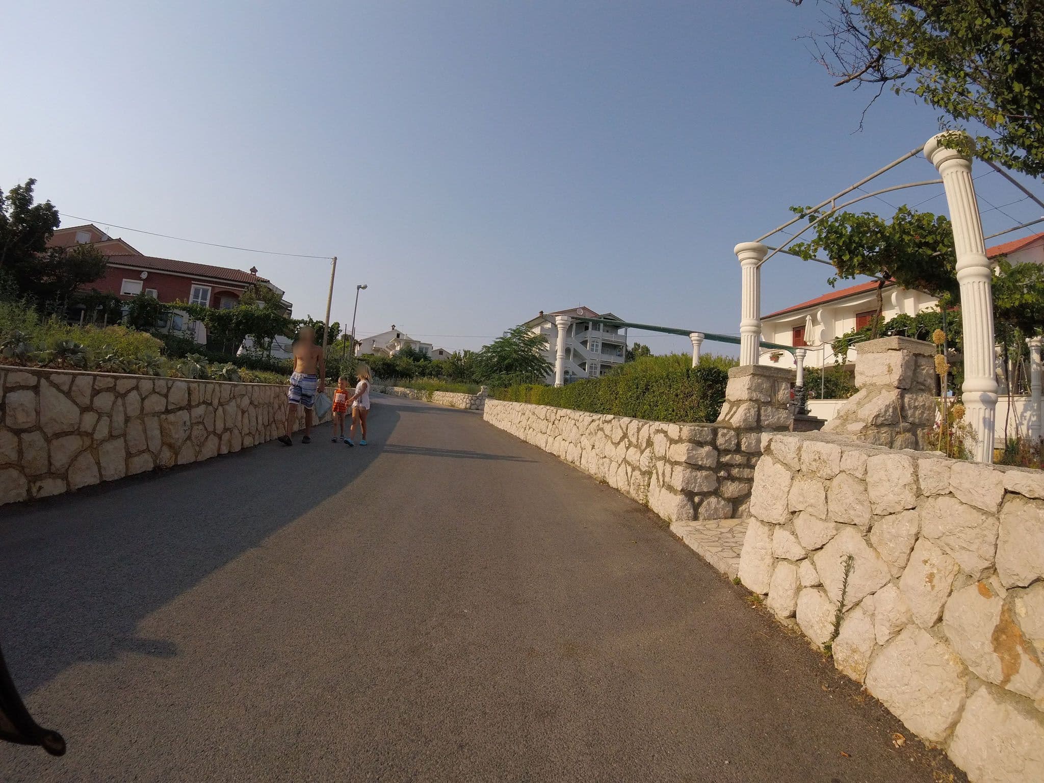 Street view near Borić Josip i Helena, Lopar — © vedran_v (CC BY-SA · Mapillary)