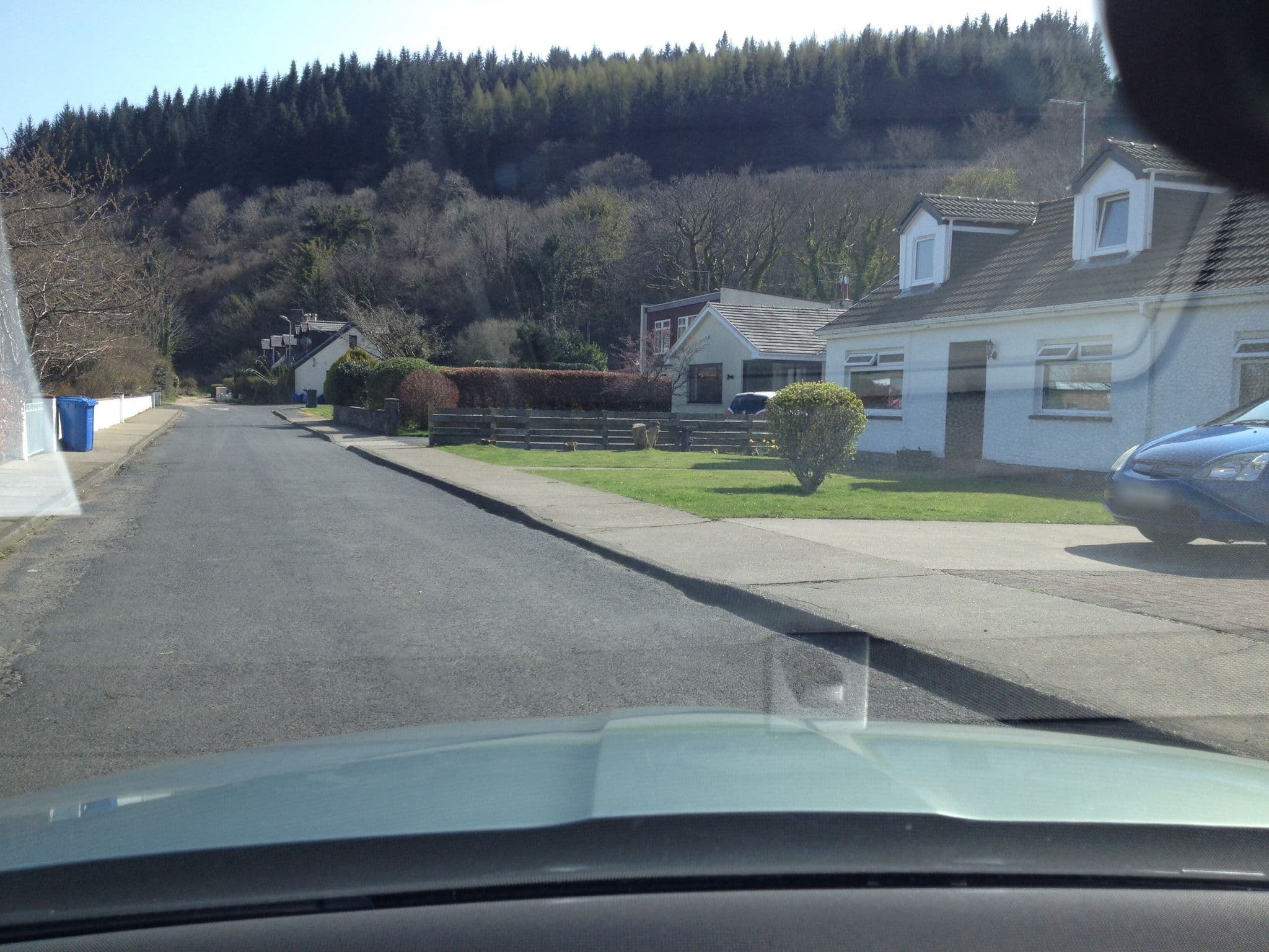 Street view near Tigh An Eilean B&B, Lamlash — © hobgoblin (CC BY-SA · Mapillary)