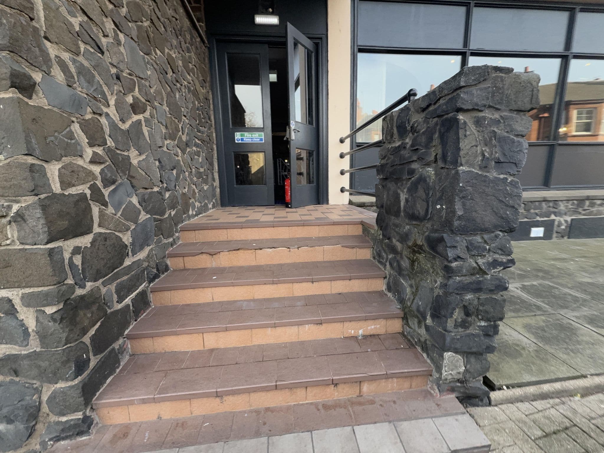 Street view near Ramada Hotel, Ayr — © plan_c (CC BY-SA · Mapillary)