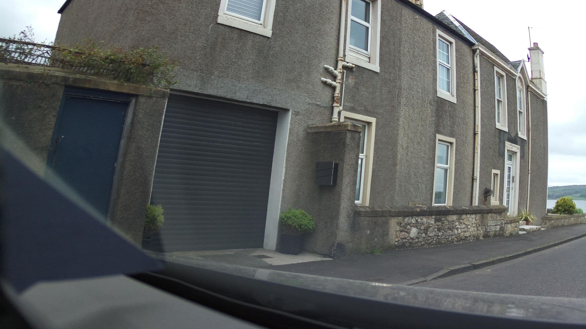 Street view near Belmont House, Largs — © southglos (CC BY-SA · Mapillary)