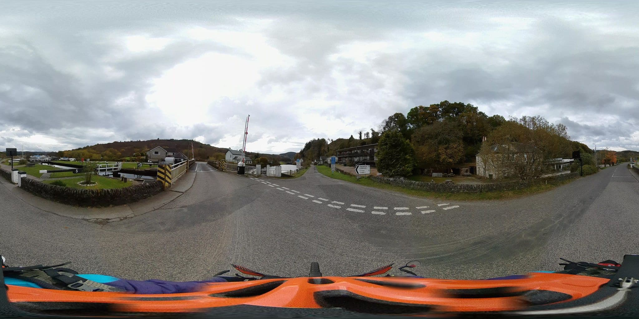 Street view near Cairnbaan Hotel Lochgilphead, Lochgilphead — © Walk-Wheel-Cycle-Trust (CC BY-SA · Mapillary)