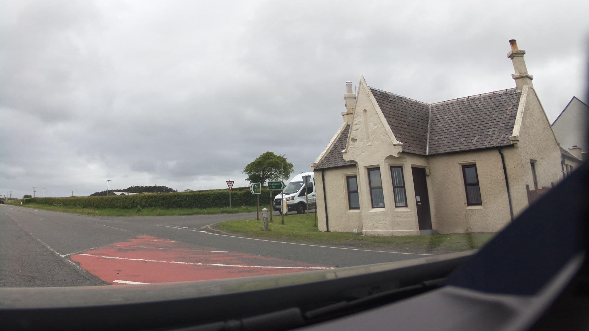 Street view near Laigh Tarbeg Farm, Ochiltree — © southglos (CC BY-SA · Mapillary)
