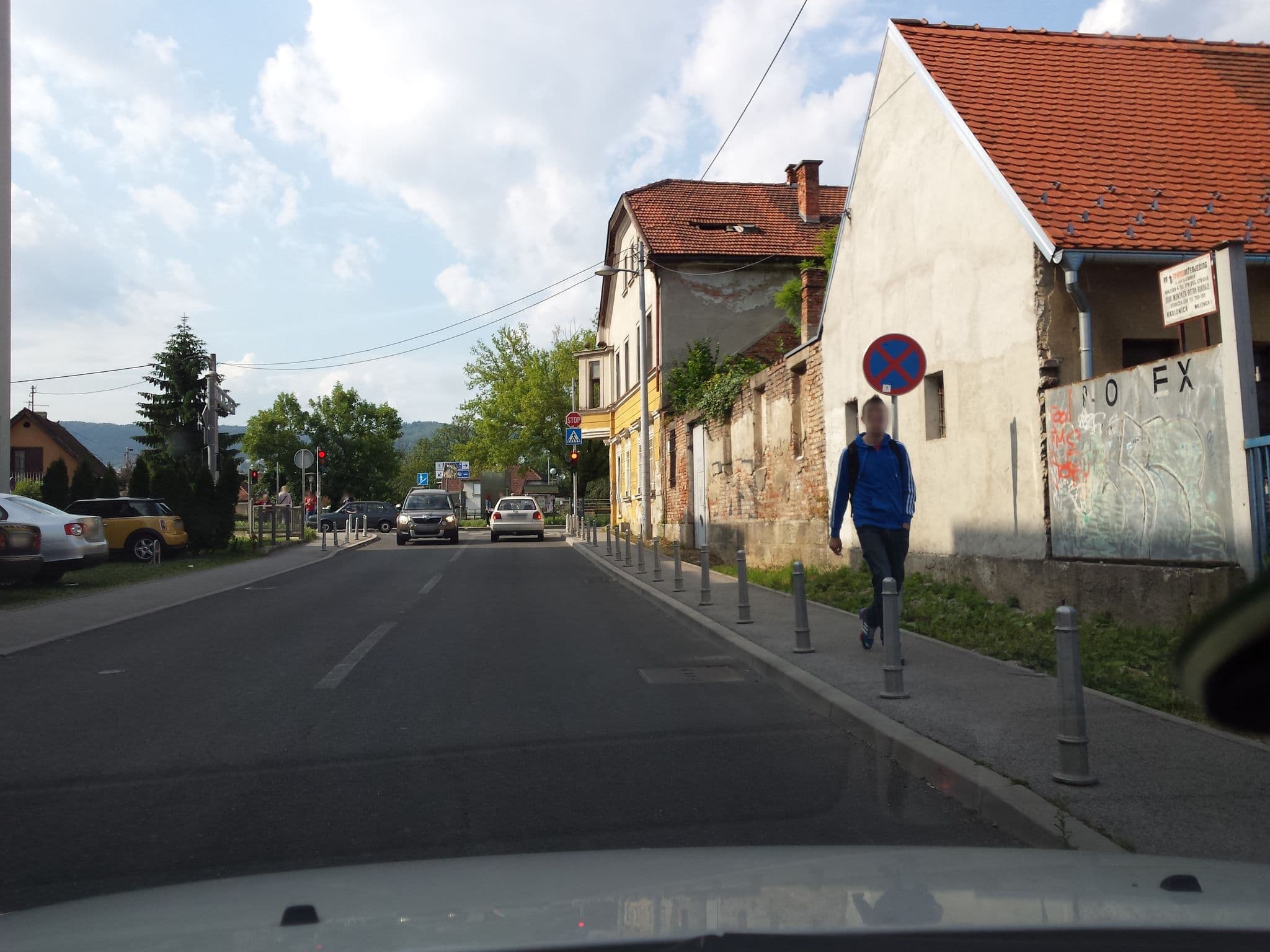 Street view near Hotel Maroon, Jankomir — © janjko (CC BY-SA · Mapillary)