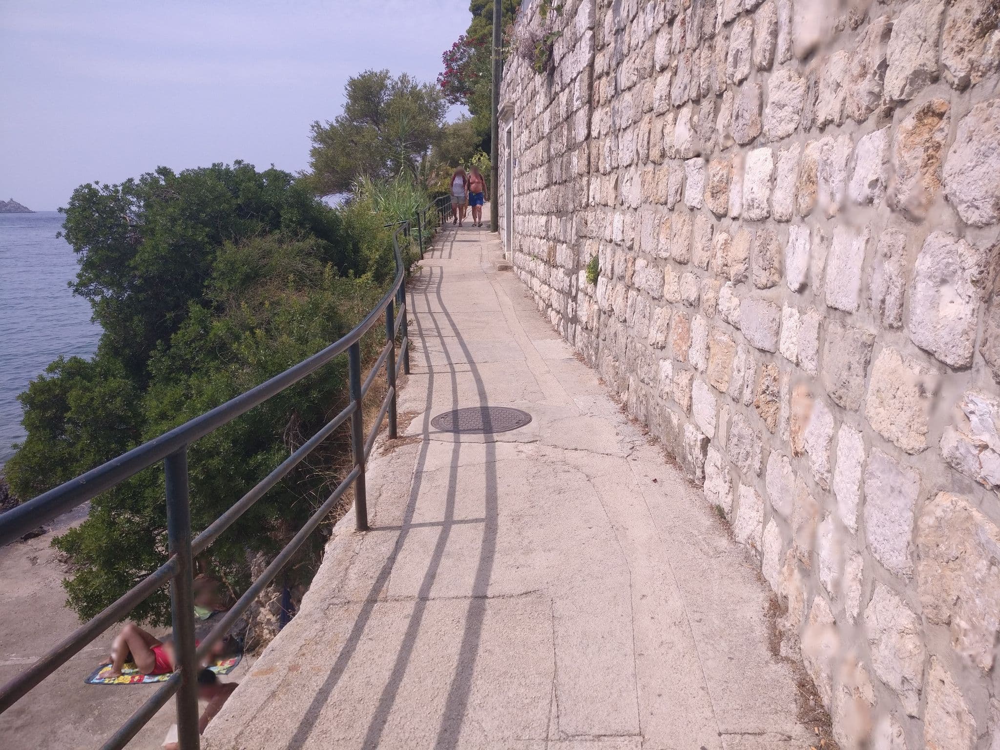 Street view near Dubrovnik Apartments, Mokošica — © ax3l (CC BY-SA · Mapillary)