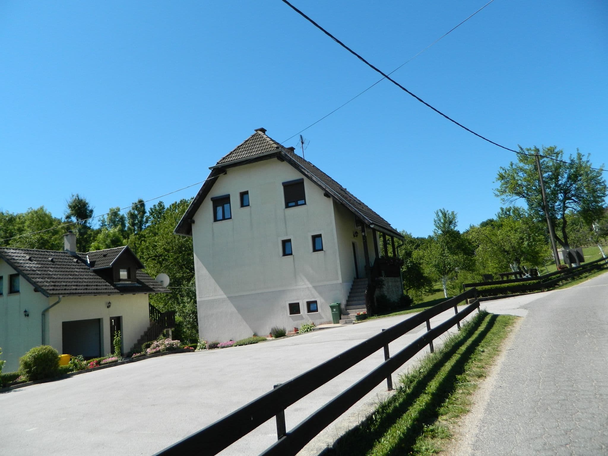 Street view near House Ljubica, Slunj — © mefe (CC BY-SA · Mapillary)