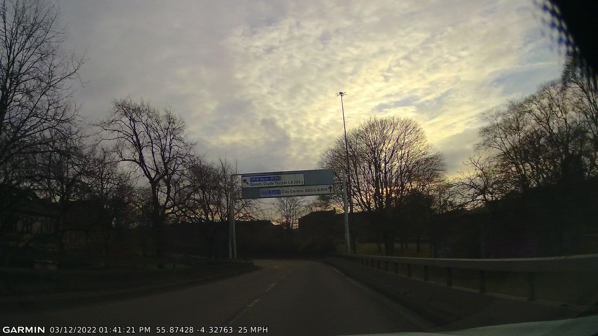 Street view near Manor Park Hotel, Renfrew — © gmc (CC BY-SA · Mapillary)