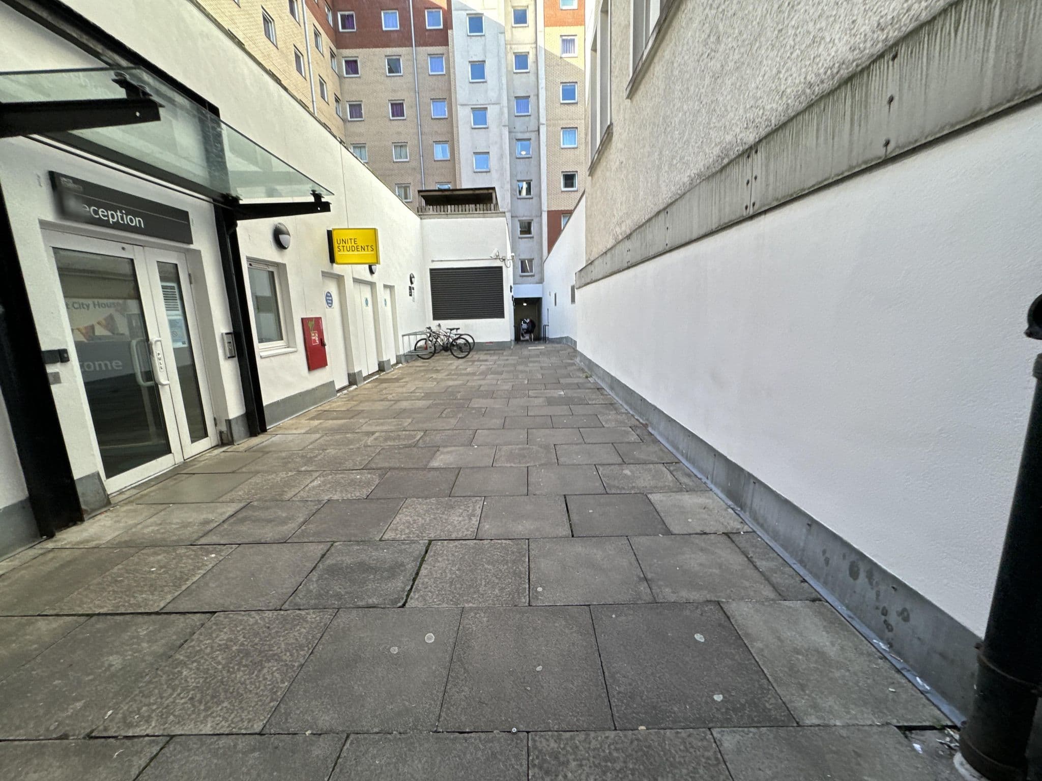 Street view near Rowan's Airbnb, Glasgow — © zuzak (CC BY-SA · Mapillary)