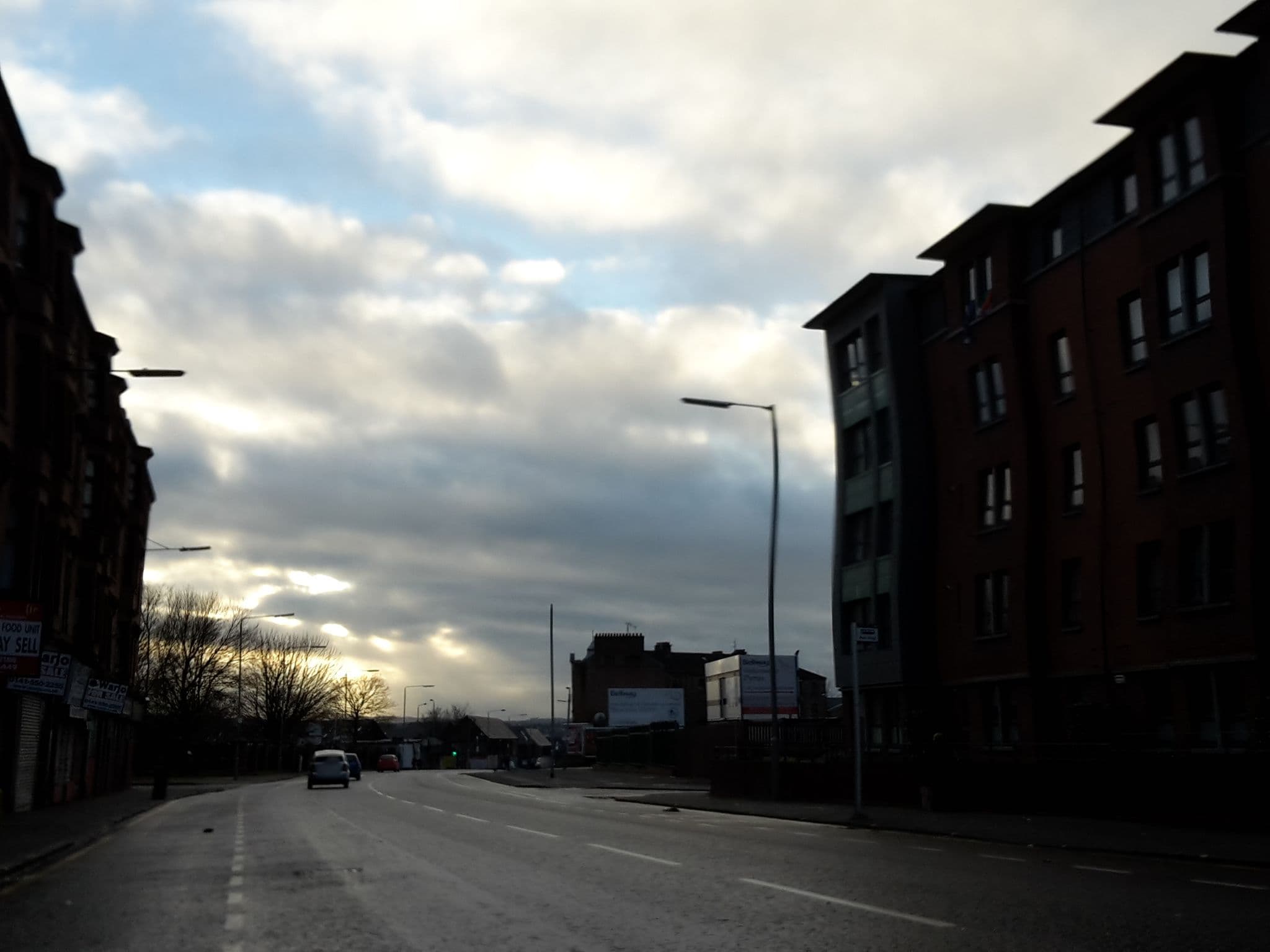 Street view near Bellway Commonwealth Apartment, Rutherglen — © fozy81 (CC BY-SA · Mapillary)