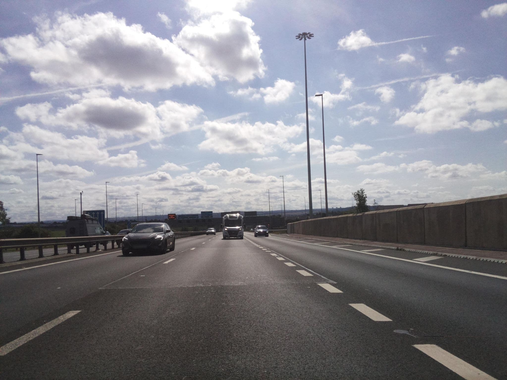 Street view near thistle hotel, Bargeddie — © southglos (CC BY-SA · Mapillary)