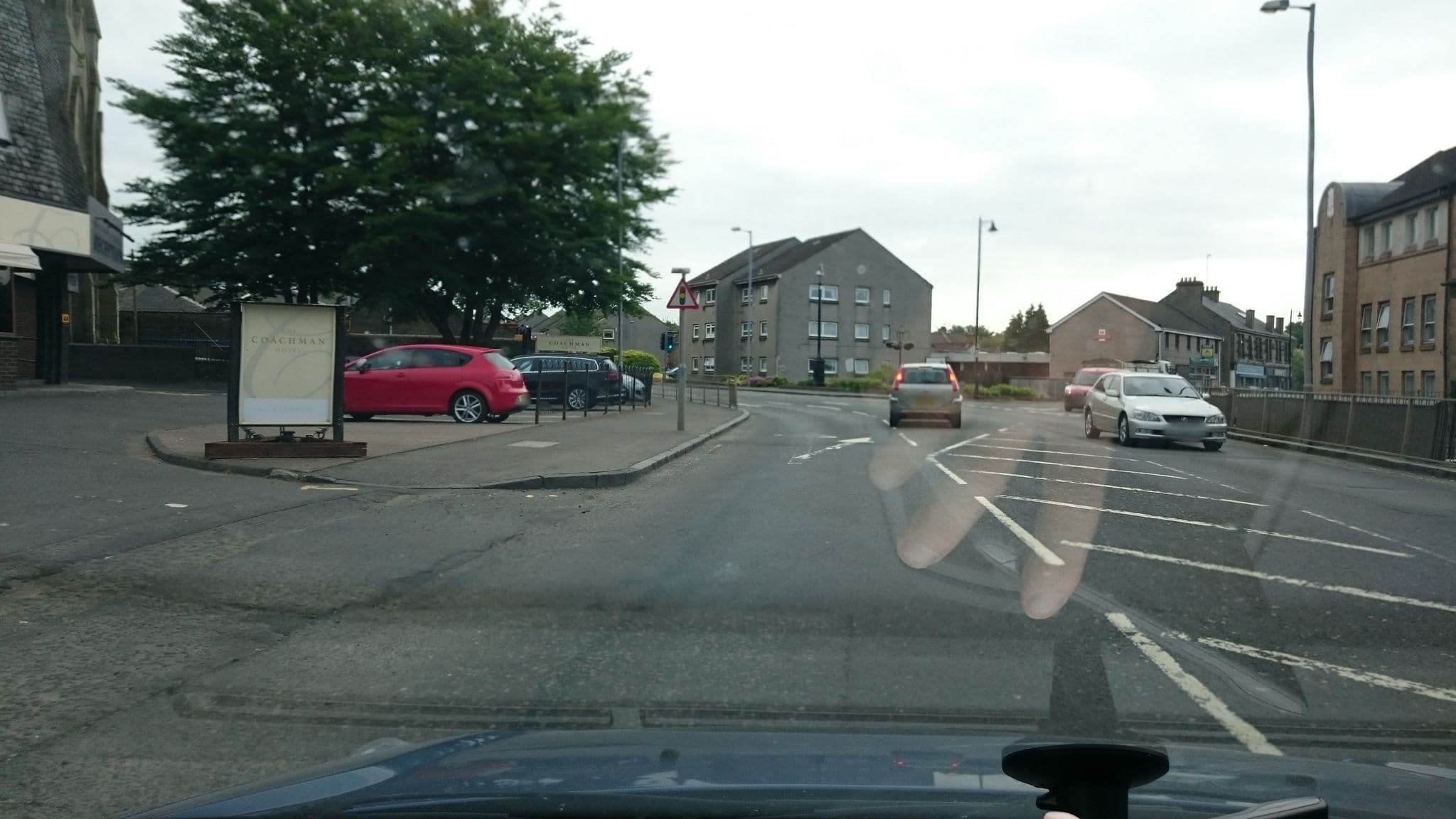 Street view near The Coachman Hotel, Kilsyth — © ally447 (CC BY-SA · Mapillary)