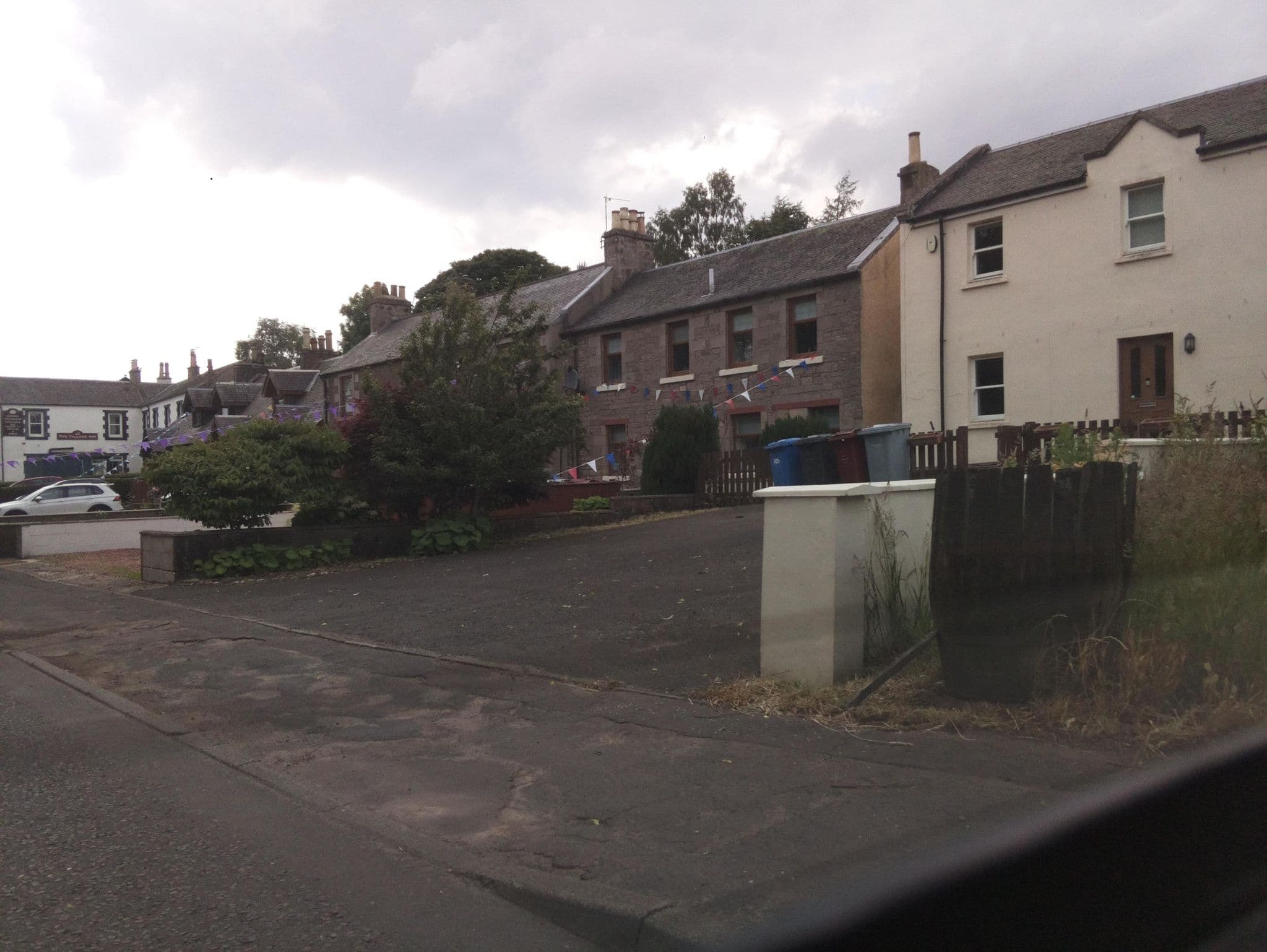 Street view near The Village Inn, Carnwath — © southglos (CC BY-SA · Mapillary)