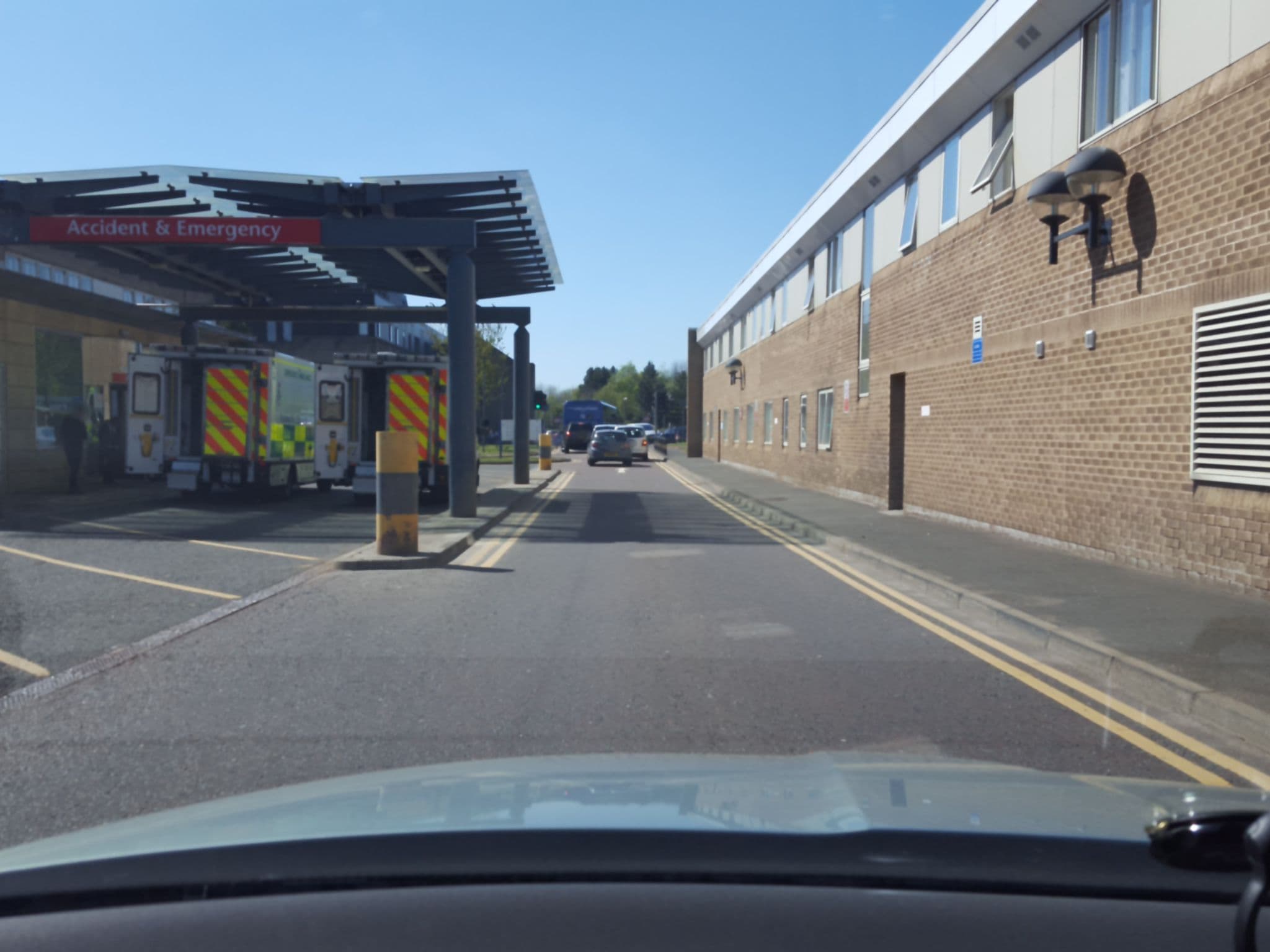 Street view near Kirkhill Castle Apartments, Livingston — © hobgoblin (CC BY-SA · Mapillary)