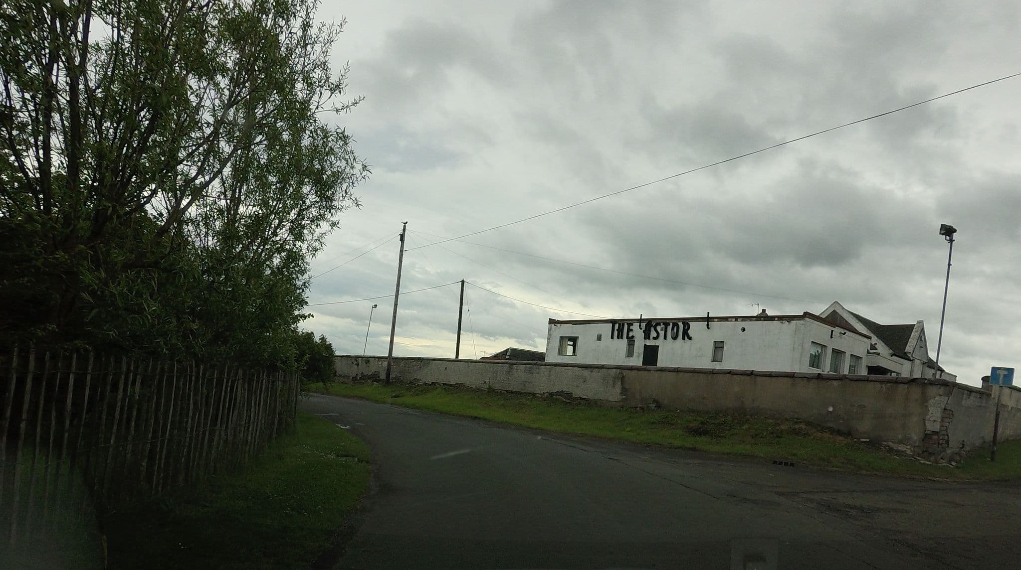 Street view near Astor Motel, Broxburn — © hobgoblin (CC BY-SA · Mapillary)